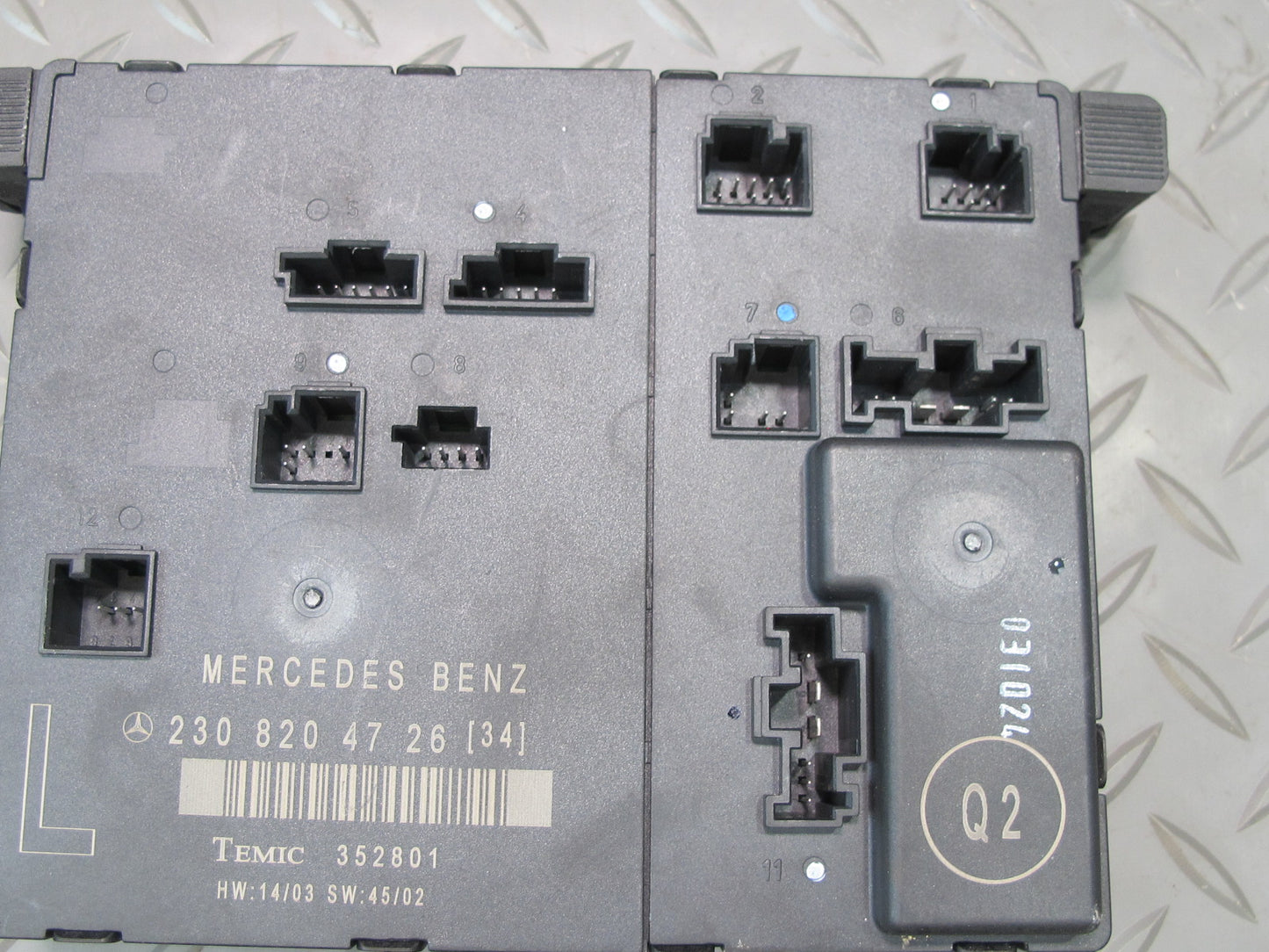 03-12 Mercedes R230 Sl-class Front Left Seat Control Module 2308204726 OEM