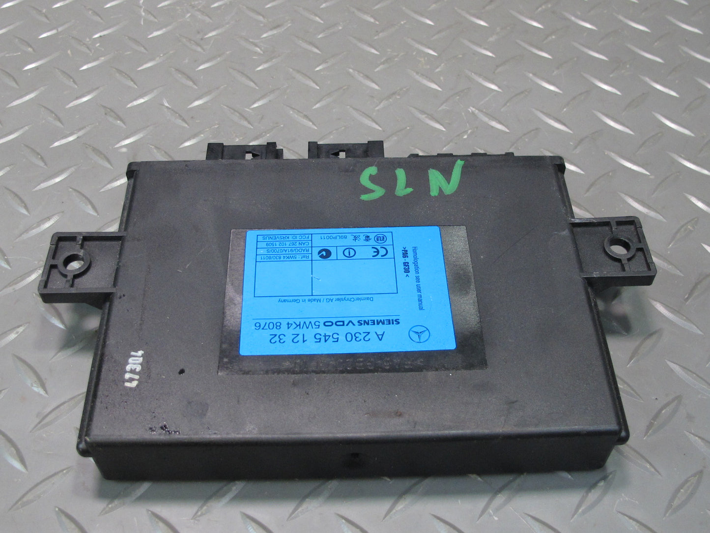 03-06 Mercedes R230 Sl-class Keyless Entry Control Module 2305451232 OEM