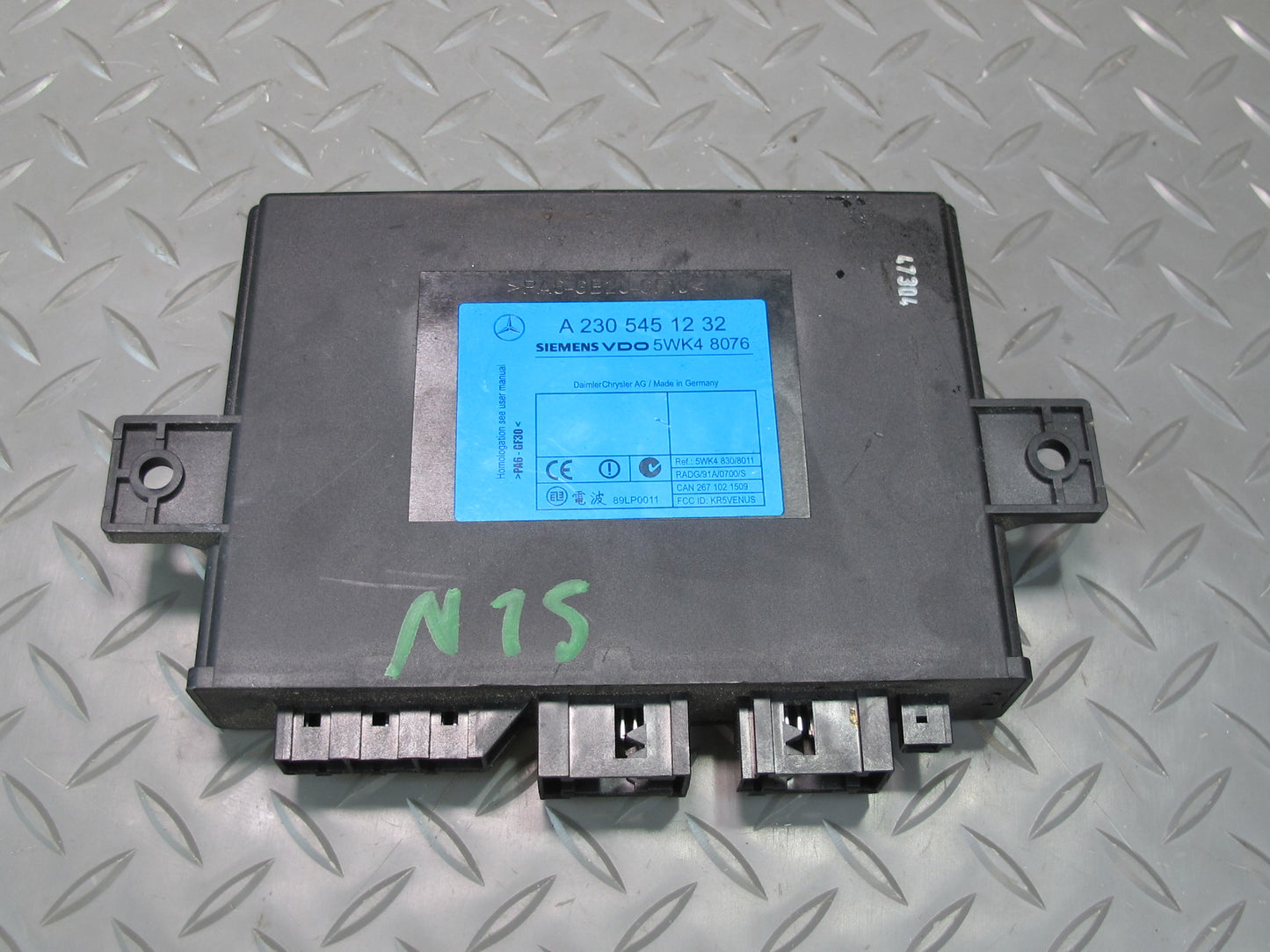 03-06 Mercedes R230 Sl-class Keyless Entry Control Module 2305451232 OEM