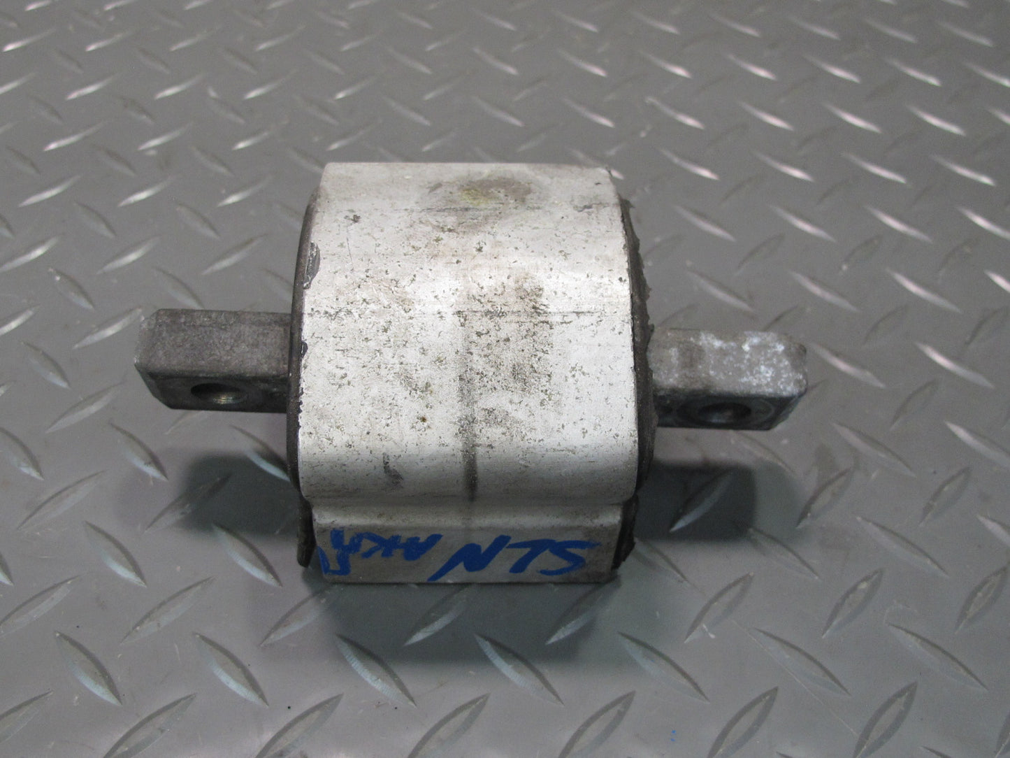 03-06 Mercedes R230 SL600 A/T Automatic Transmission Mount Support OEM