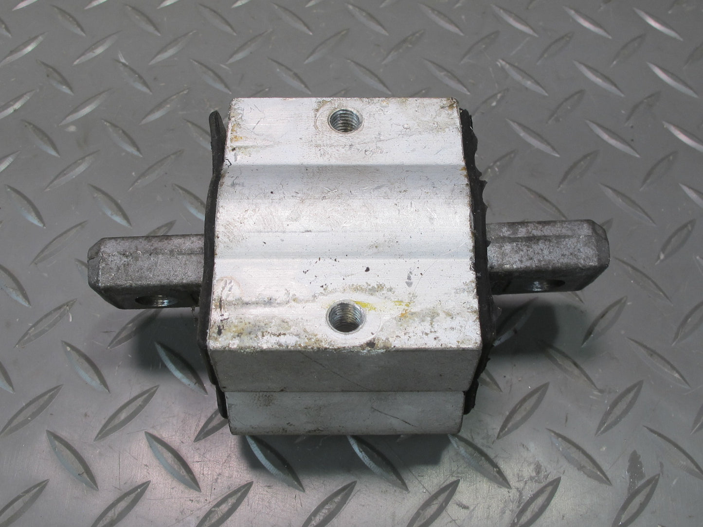 03-06 Mercedes R230 SL600 A/T Automatic Transmission Mount Support OEM