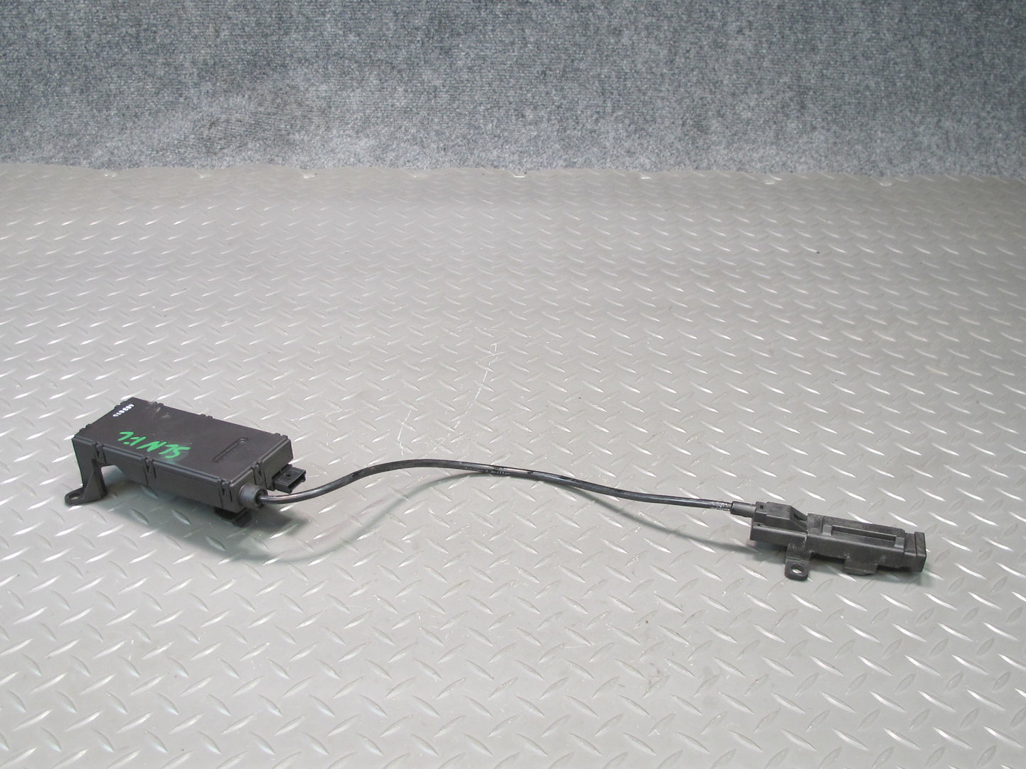 03-06 Mercedes R230 Sl-class Door Keyless GO Antenna Sensor 2308200075 OEM