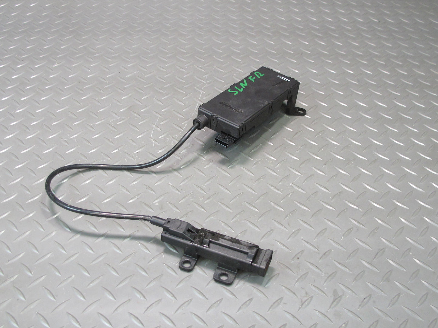 03-06 Mercedes R230 Sl-class Door Keyless Entry GO Antenna Sensor 2308200075 OEM