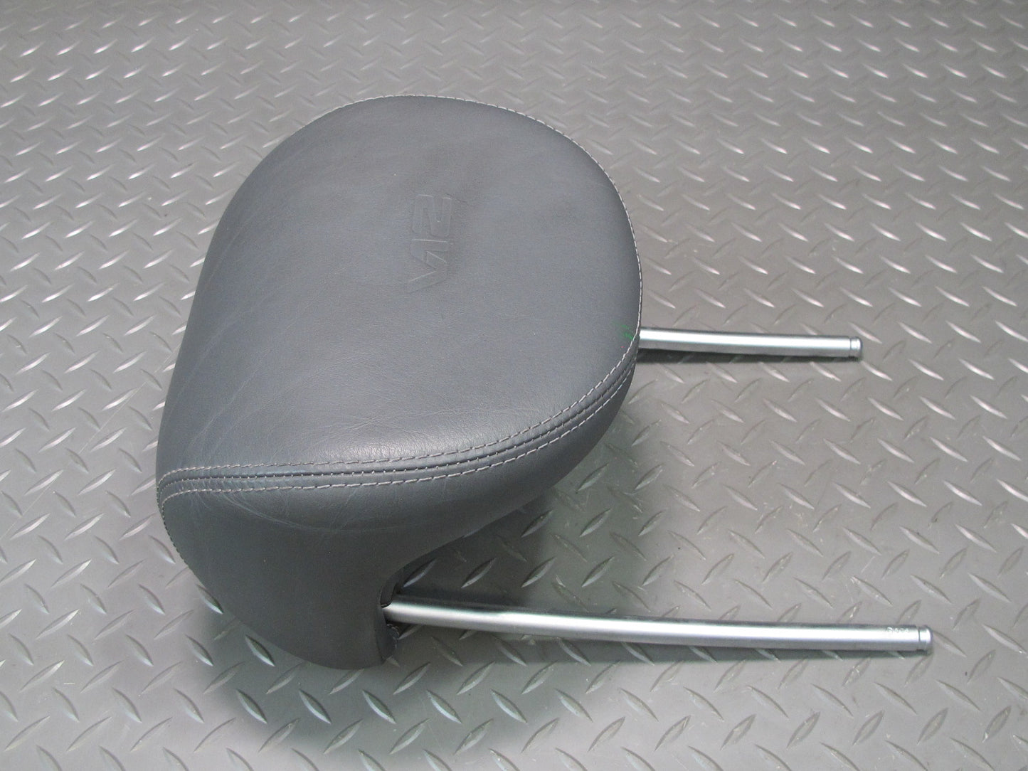 03-06 Mercedes R230 Sl-class Set of 2 Front Left & Right Leather Headrest OEM