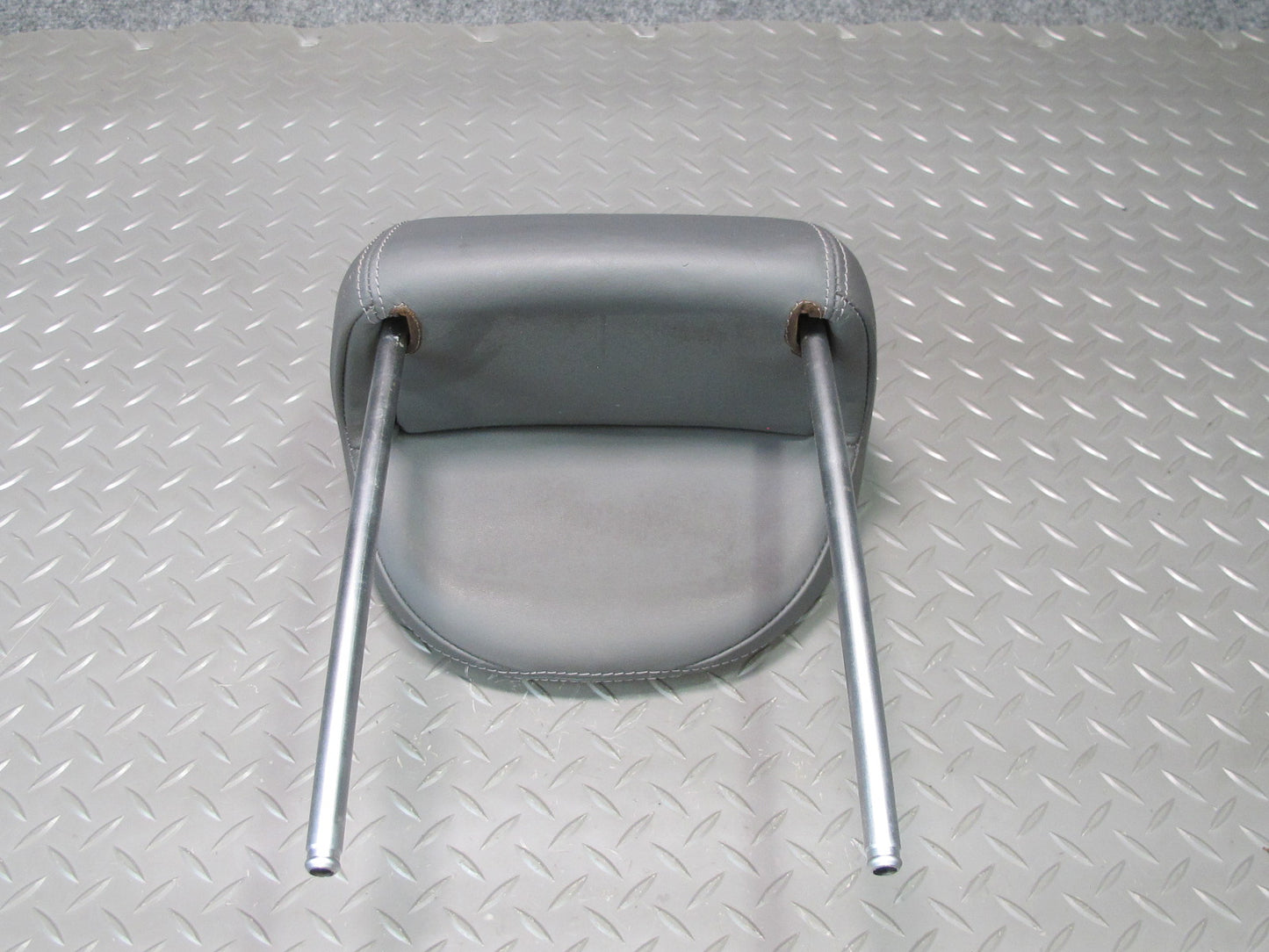 03-06 Mercedes R230 Sl-class Set of 2 Front Left & Right Leather Headrest OEM