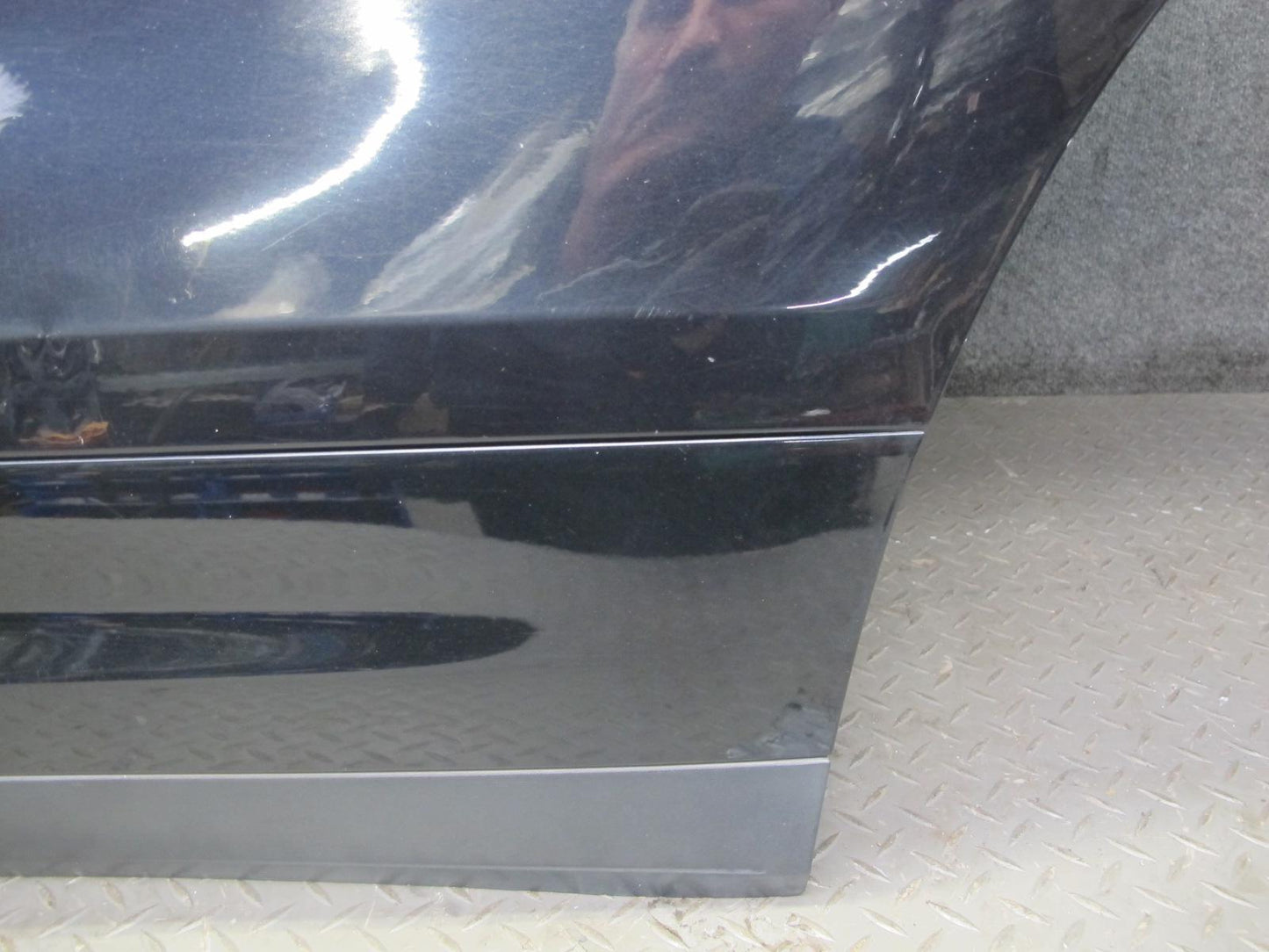 2011-2018 Porsche Cayenne 958 Rear Left Side Door Shell Panel W/ Glass Black