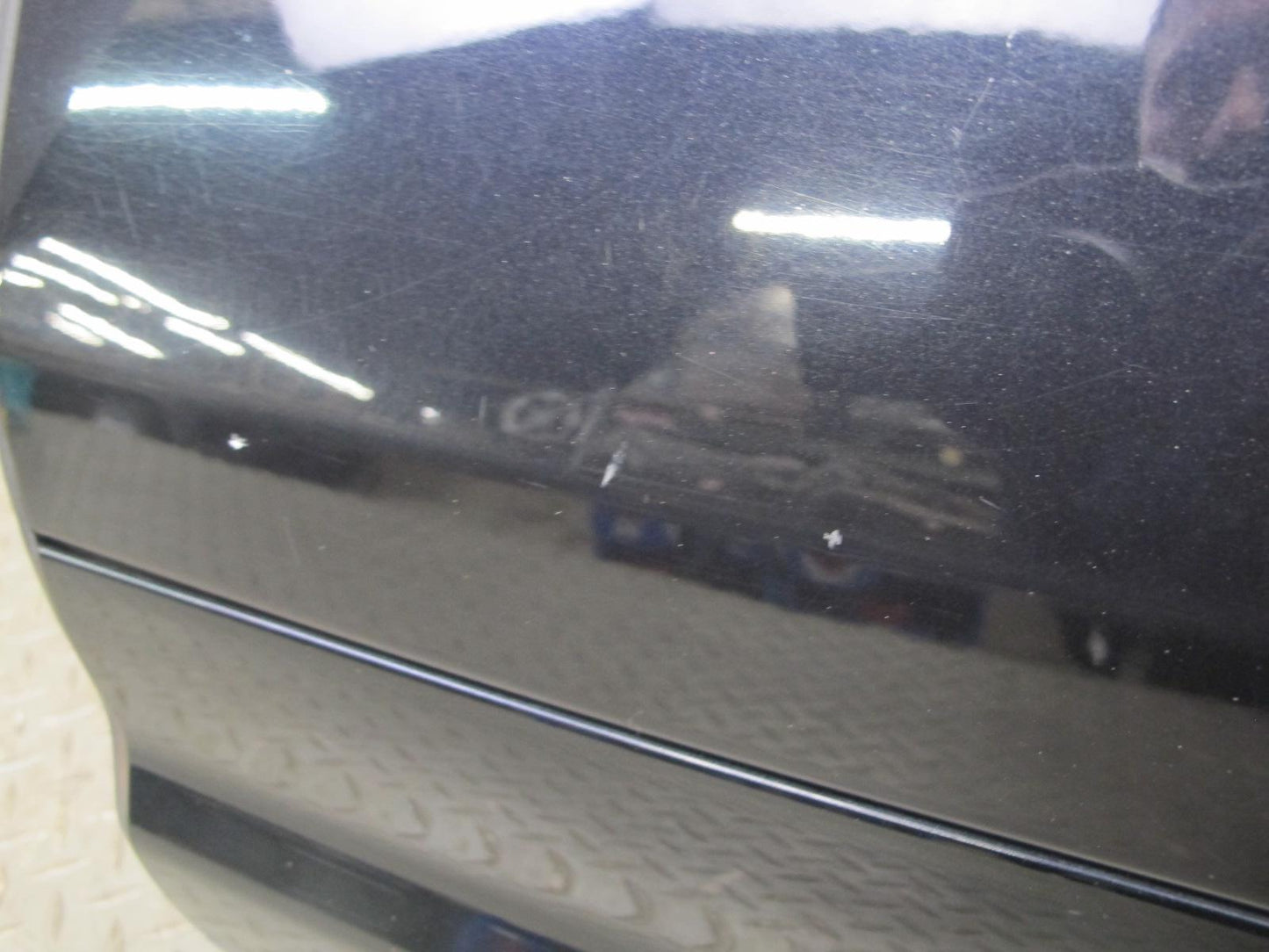 2011-2018 Porsche Cayenne 958 Rear Left Side Door Shell Panel W/ Glass Black