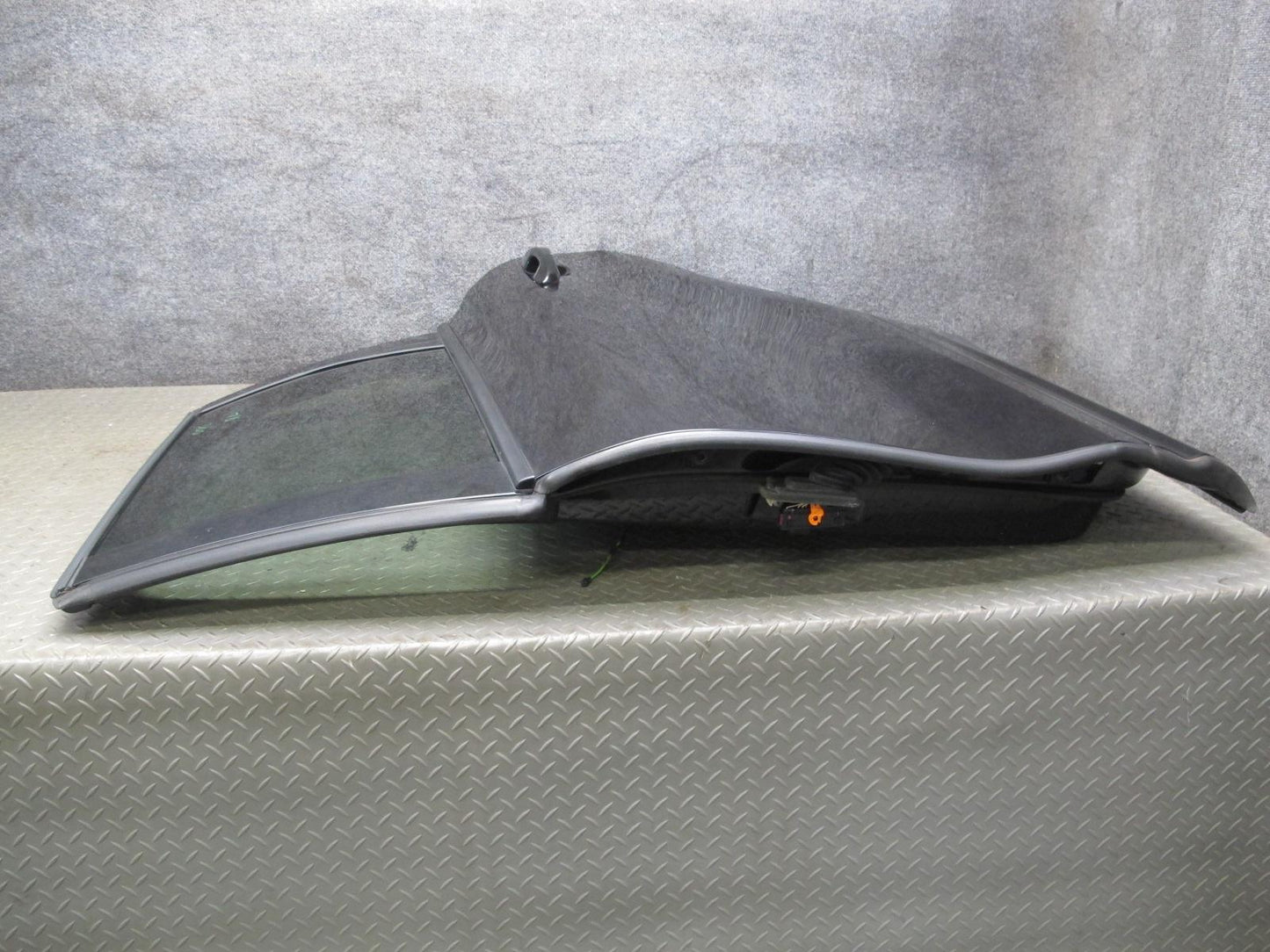 2011-2018 Porsche Cayenne 958 Rear Left Side Door Shell Panel W/ Glass Black