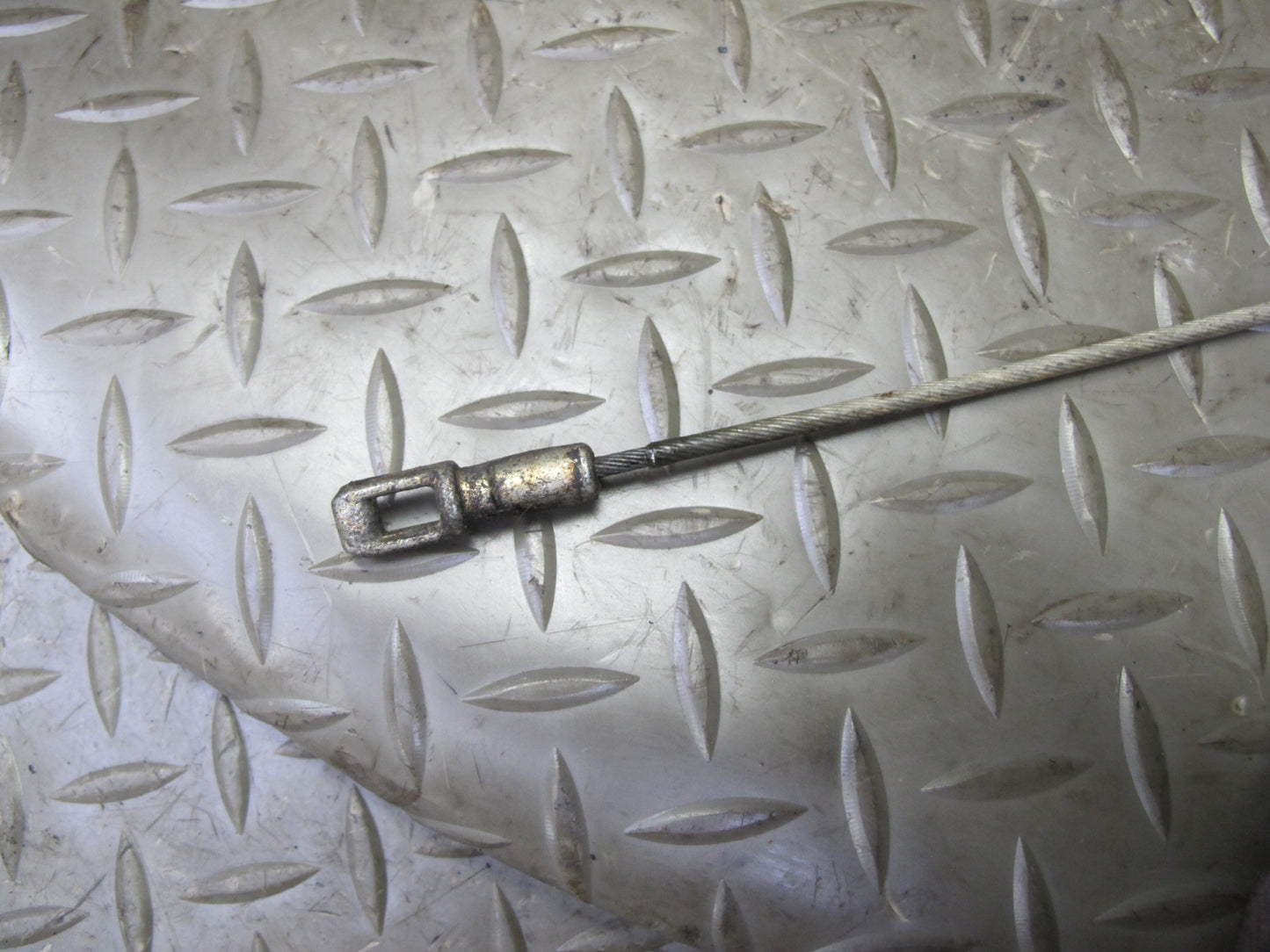 77-85 Mercedes W123 300D Sedan Rear Right Spindle Knuckle Wheel Hub Bearing OEM