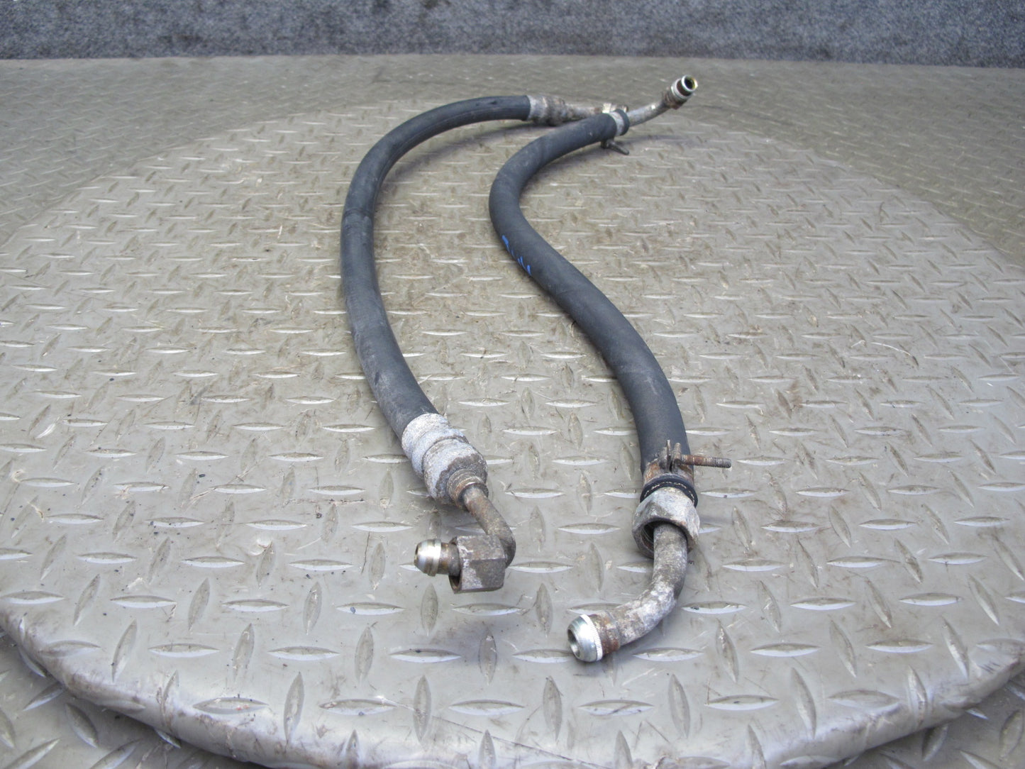 81-85 Mercedes W123 300D Set of 2 Power Steering Hose Pipe Line OEM