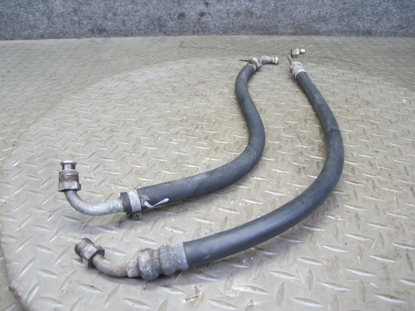 81-85 Mercedes W123 300D Set of 2 Power Steering Hose Pipe Line OEM