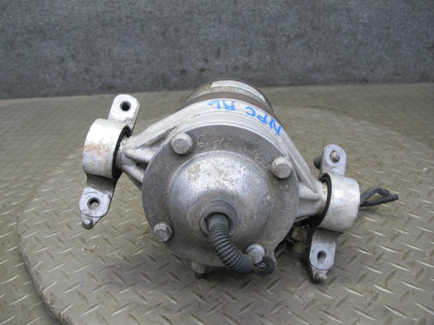 2011-2018 Porsche Cayenne S 958 4.8L Rear Left Air Ride Shock Strut Absorber