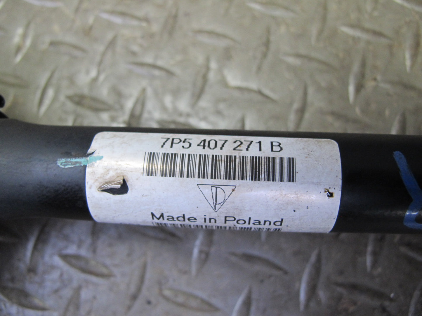 2011-2018 Porsche Cayenne S 958 Front Right Pass Side CV Axle Shaft