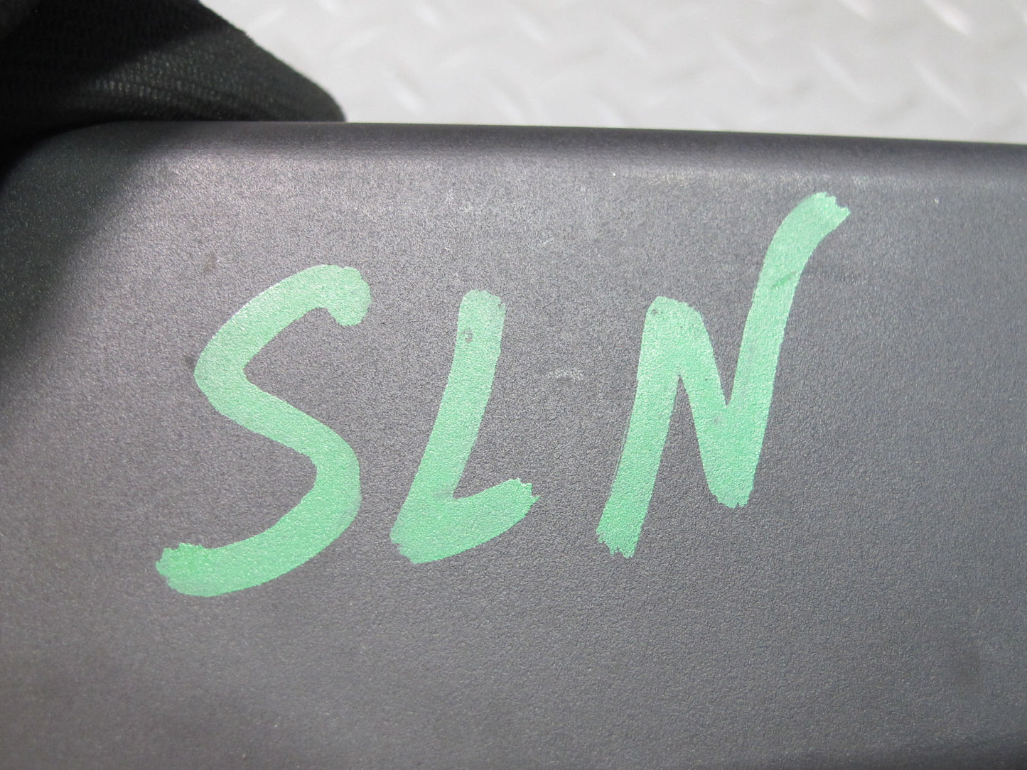 03-12 Mercedes R230 Sl-class Spare Tire Air Compressor 0005830502 OEM