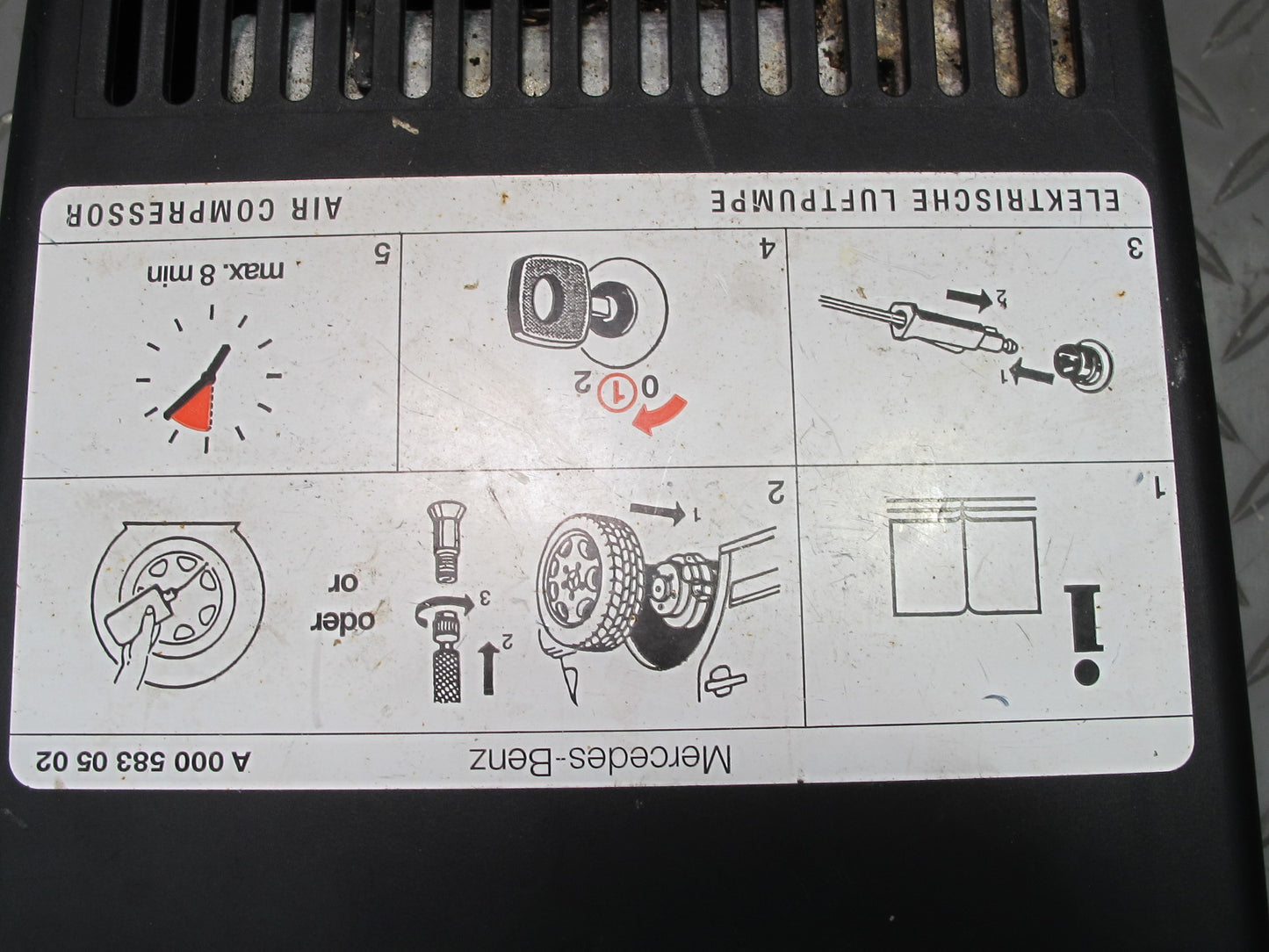 03-12 Mercedes R230 Sl-class Spare Tire Air Compressor 0005830502 OEM