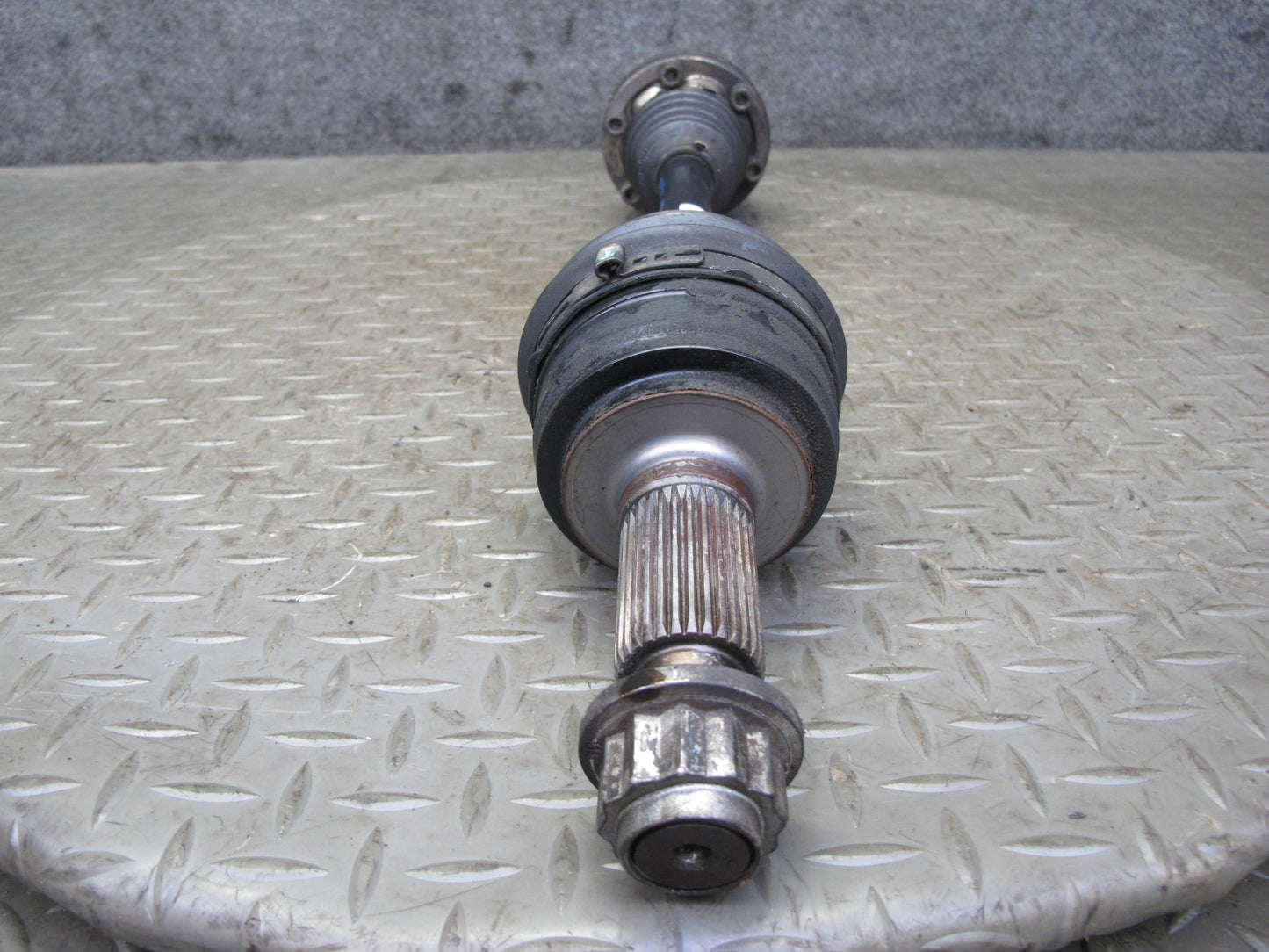 2011-2018 Porsche Cayenne S 958 Front Left Driver Side CV Axle Shaft