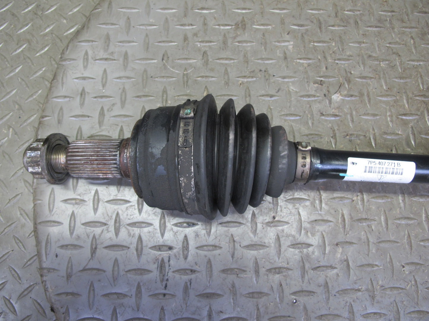 2011-2018 Porsche Cayenne S 958 Front Left Driver Side CV Axle Shaft