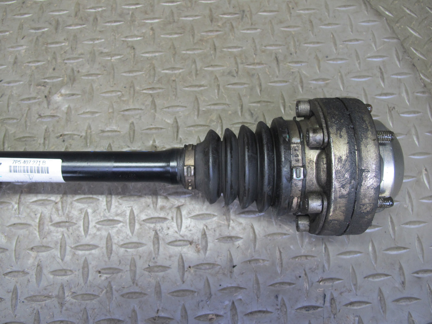2011-2018 Porsche Cayenne S 958 Front Left Driver Side CV Axle Shaft