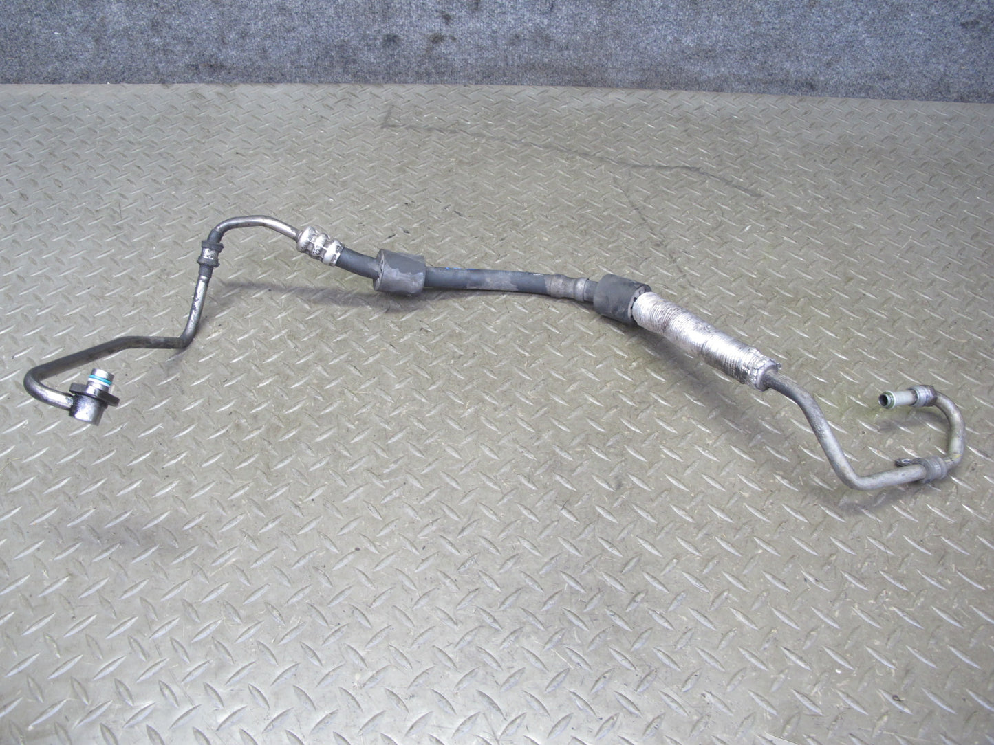 2011-2018 Porsche Cayenne 958 4.8L Power Steering Hose Pipe Line Set of 2