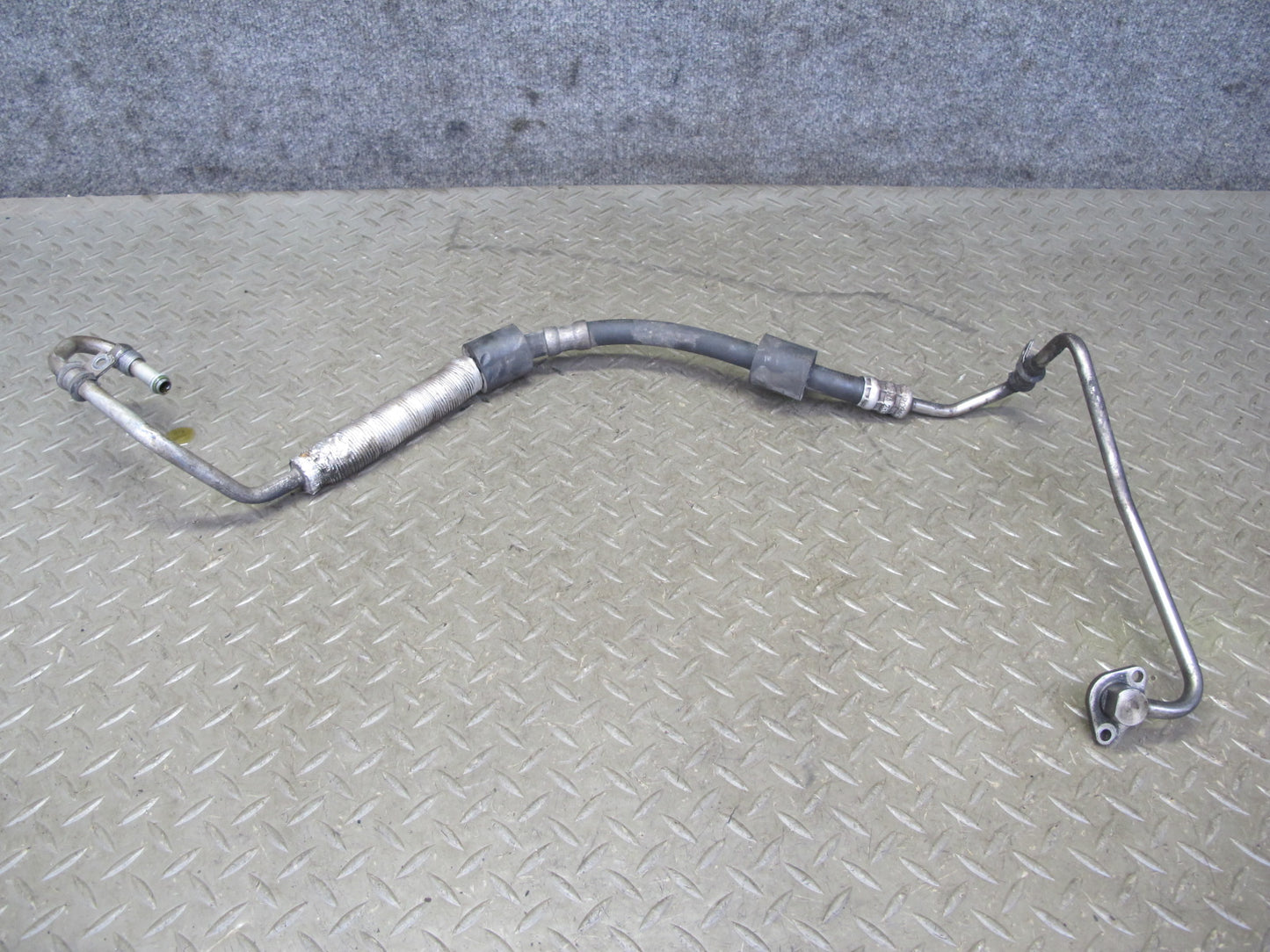 2011-2018 Porsche Cayenne 958 4.8L Power Steering Hose Pipe Line Set of 2