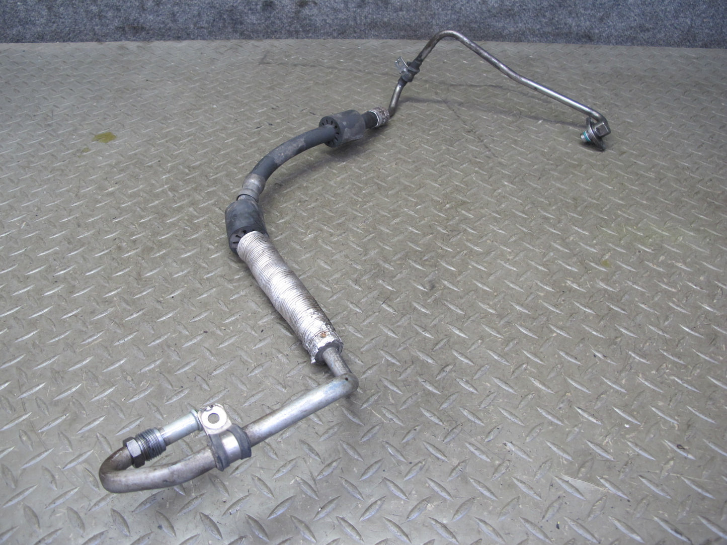 2011-2018 Porsche Cayenne 958 4.8L Power Steering Hose Pipe Line Set of 2