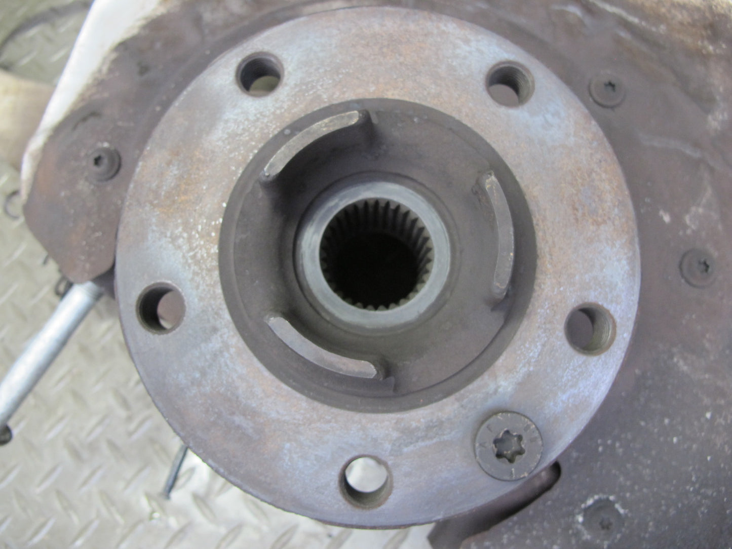 2011-2018 Porsche Cayenne 958 AWD Front Left Spindle Knuckle Wheel Hub Bearing