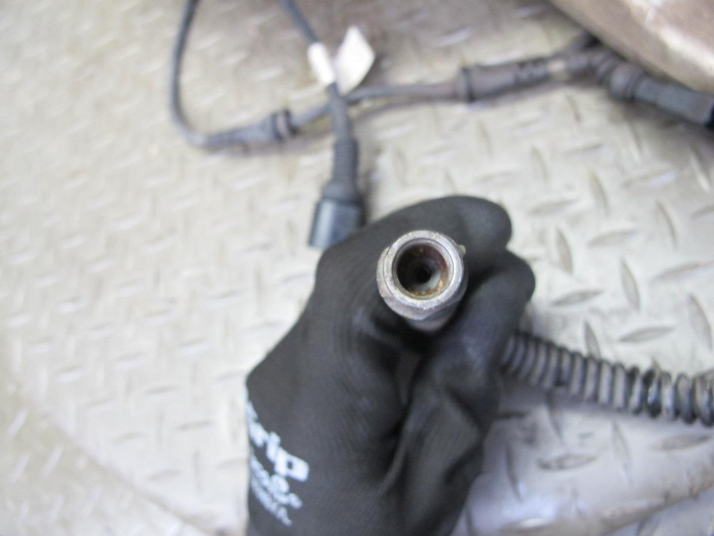 2011-2018 Porsche Cayenne 958 AWD Front Left Spindle Knuckle Wheel Hub Bearing