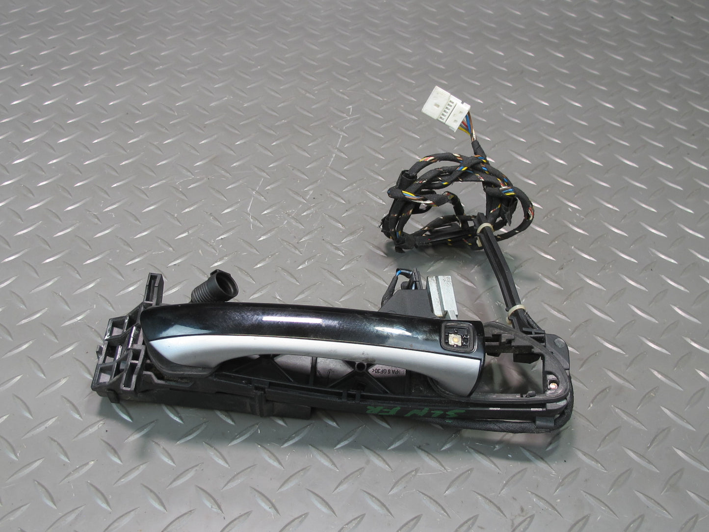 03-06 Mercedes R230 Sl-class Right Door Exterior Handle w Keyless Entry OEM