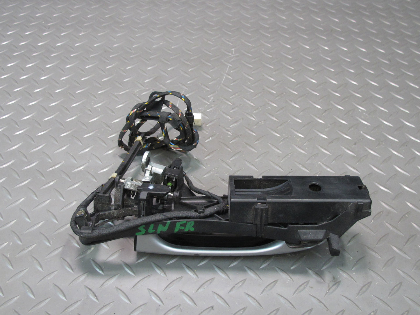 03-06 Mercedes R230 Sl-class Right Door Exterior Handle w Keyless Entry OEM