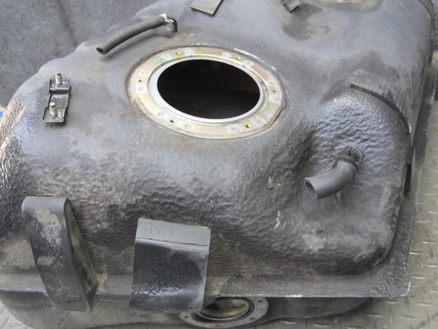 90-96 Nissan Z32 300ZX 2+0 Turbo Gas Fuel Tank Unit OEM