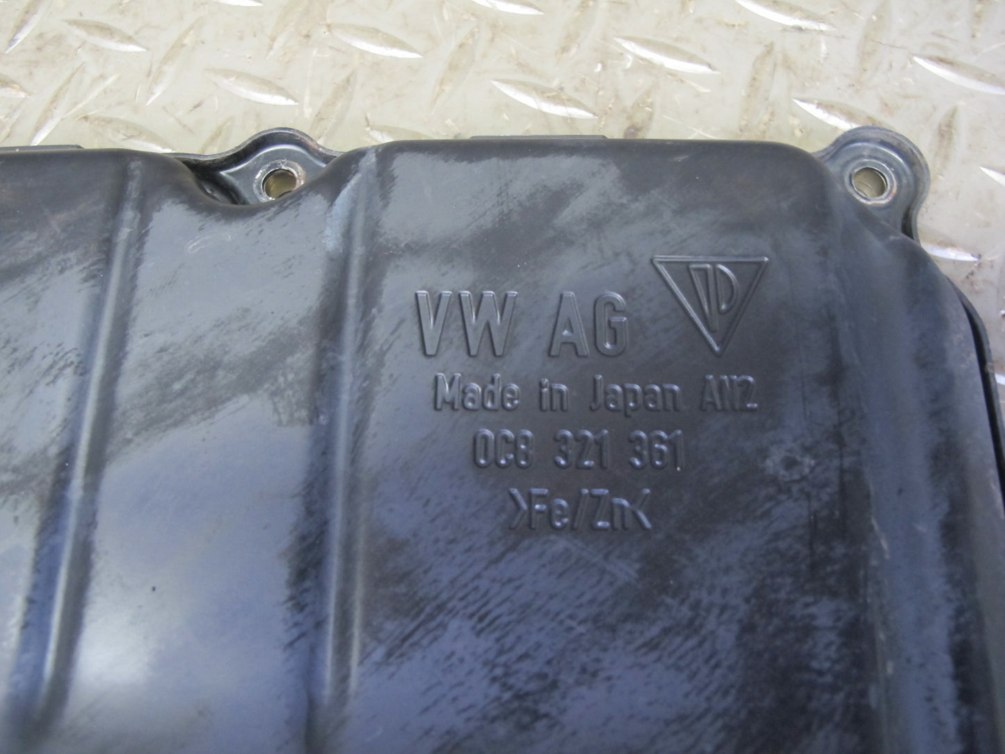 2011-2018 Porsche Cayenne S 958 Automatic Transmission Oil Pan 0C8321361