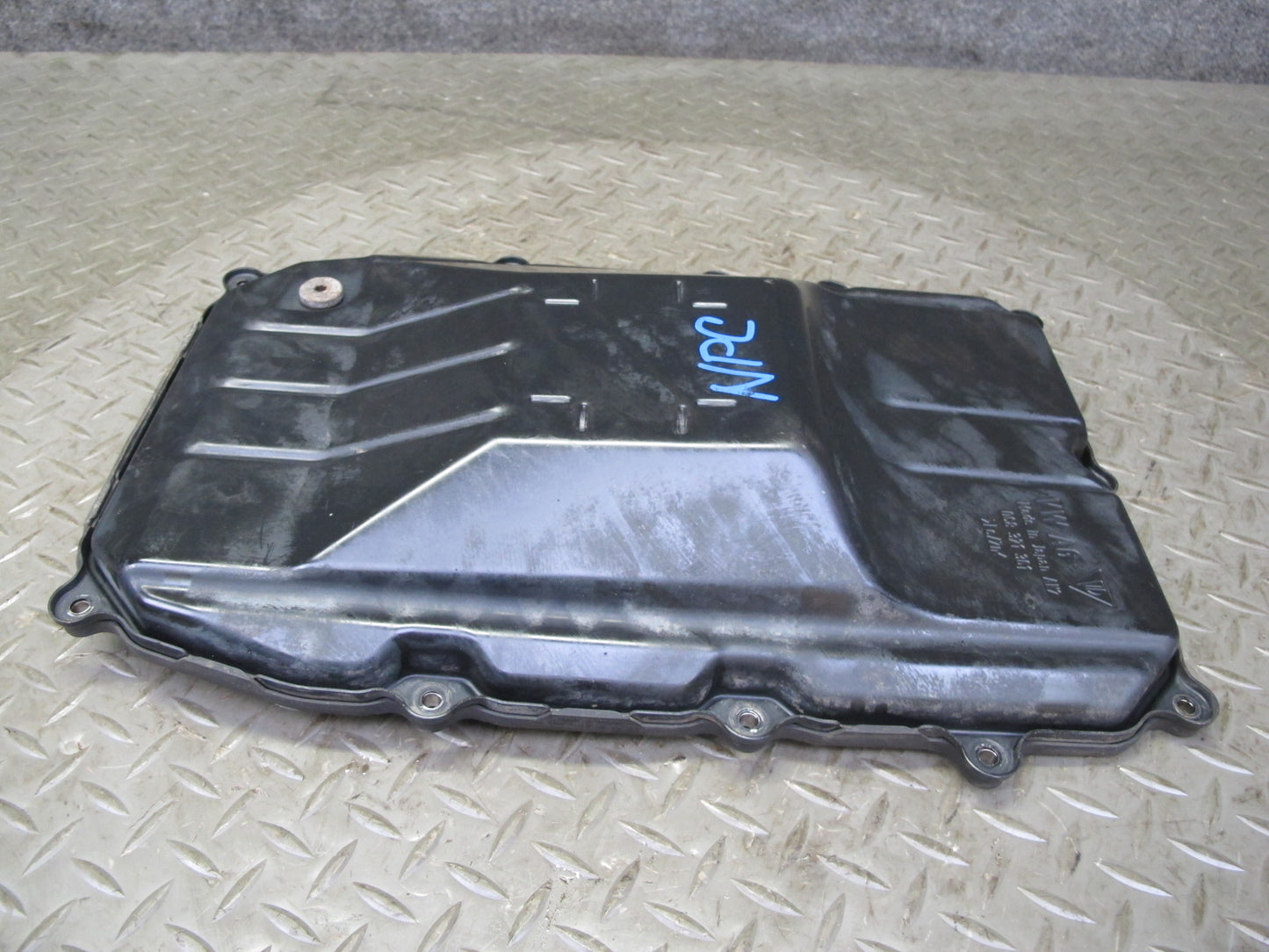 2011-2018 Porsche Cayenne S 958 Automatic Transmission Oil Pan 0C8321361