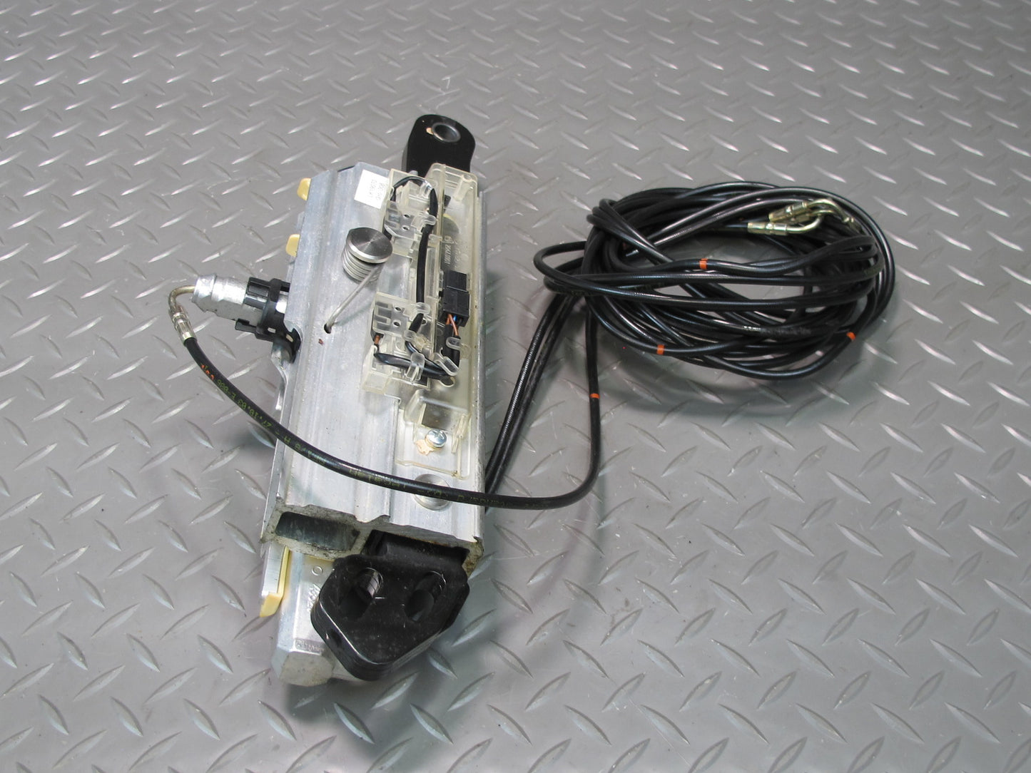 03-12 Mercedes R230 Sl-class Convertible Right Pawl Cylinder Support OEM