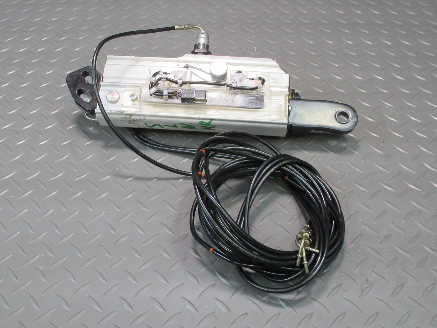 03-12 Mercedes R230 Sl-class Convertible Right Pawl Cylinder Support OEM