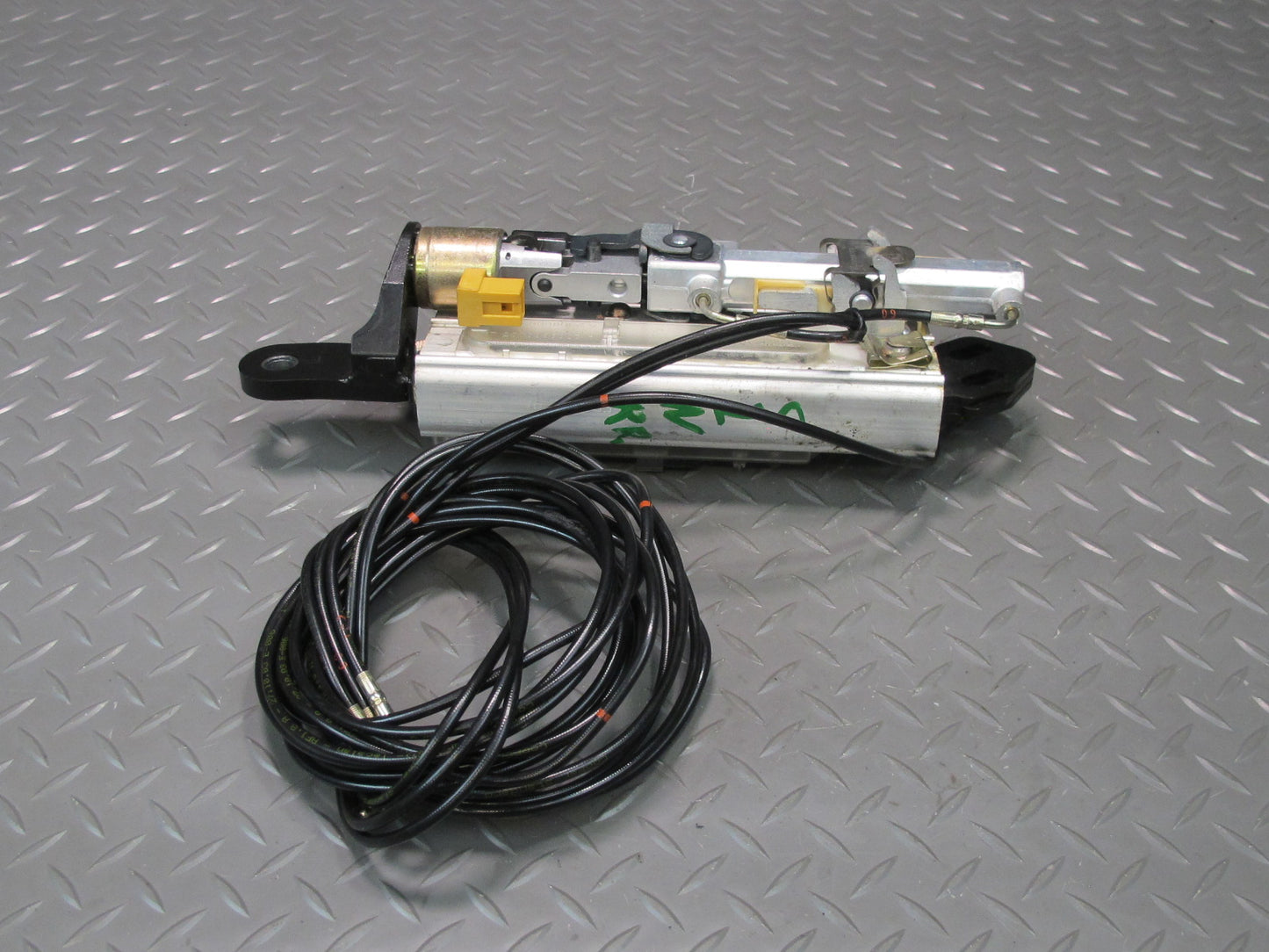 03-12 Mercedes R230 Sl-class Convertible Right Pawl Cylinder Support OEM