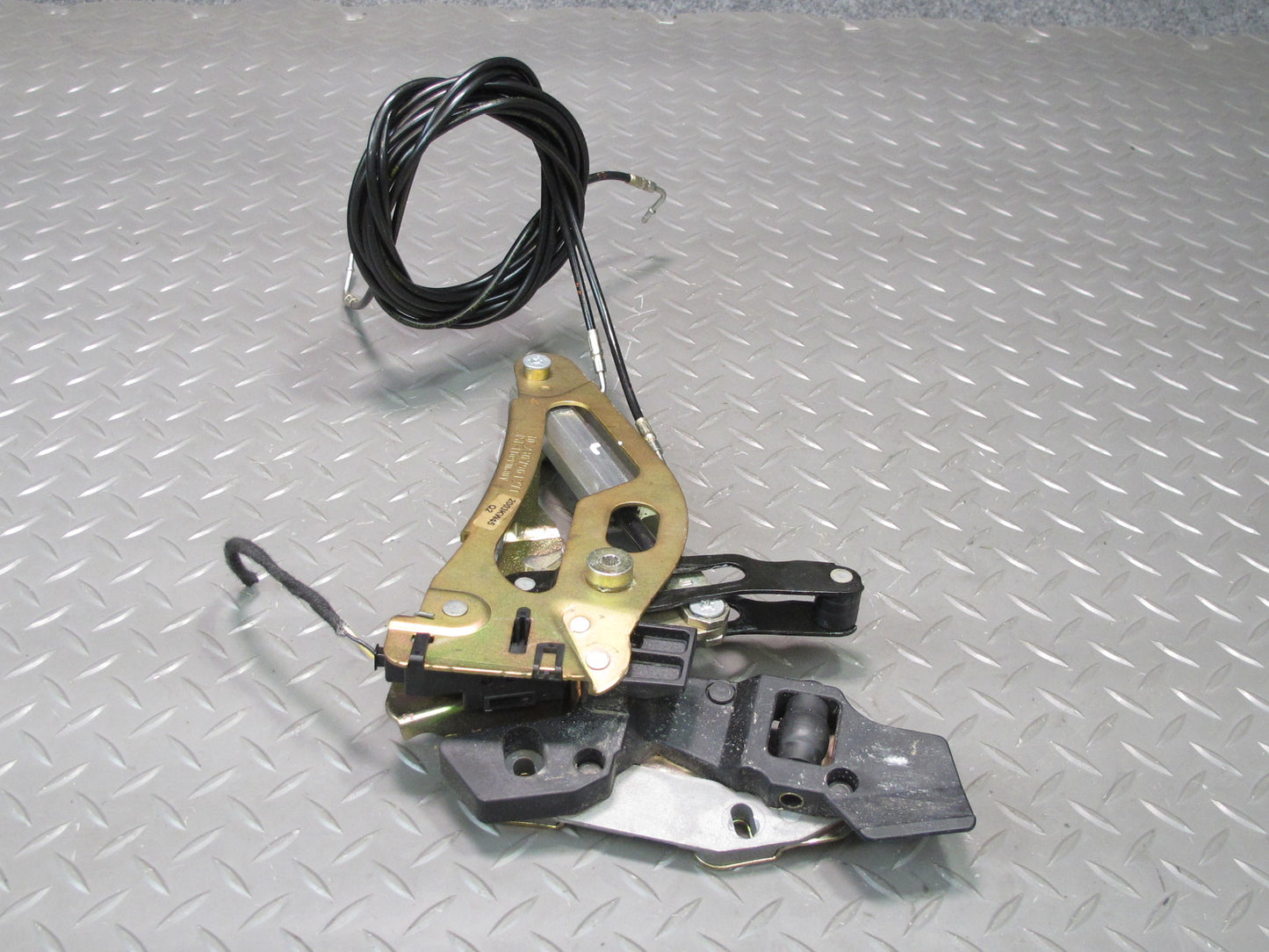 03-12 Mercedes R230 Sl-class Rear Right Trunk Lock Frame Cylinder 2307901271 OEM