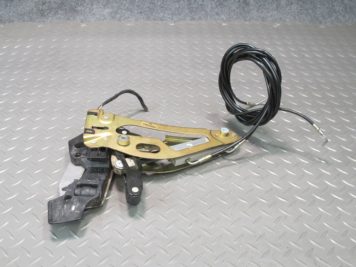 03-12 Mercedes R230 Sl-class Rear Right Trunk Lock Frame Cylinder 2307901271 OEM