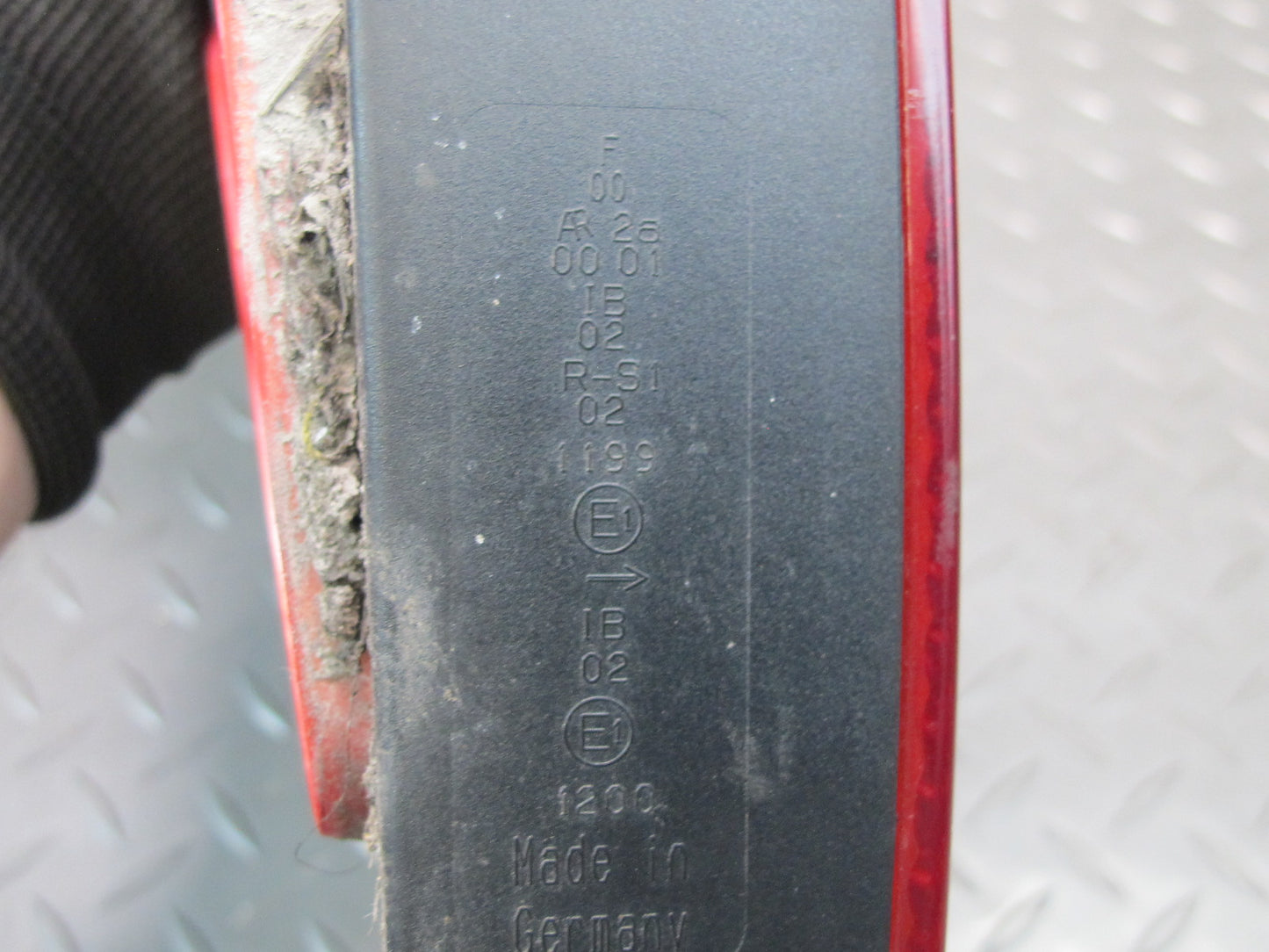 03-06 Mercedes R230 Sl-class Set of 2 Rear Left & Right Tail Light Lamp OEM