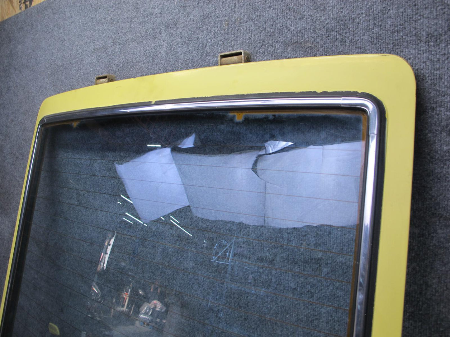 77-78 Datsun S30 280Z 2+2 Rear Trunk Lid Tailgate Liftgate Hatch w Glass OEM