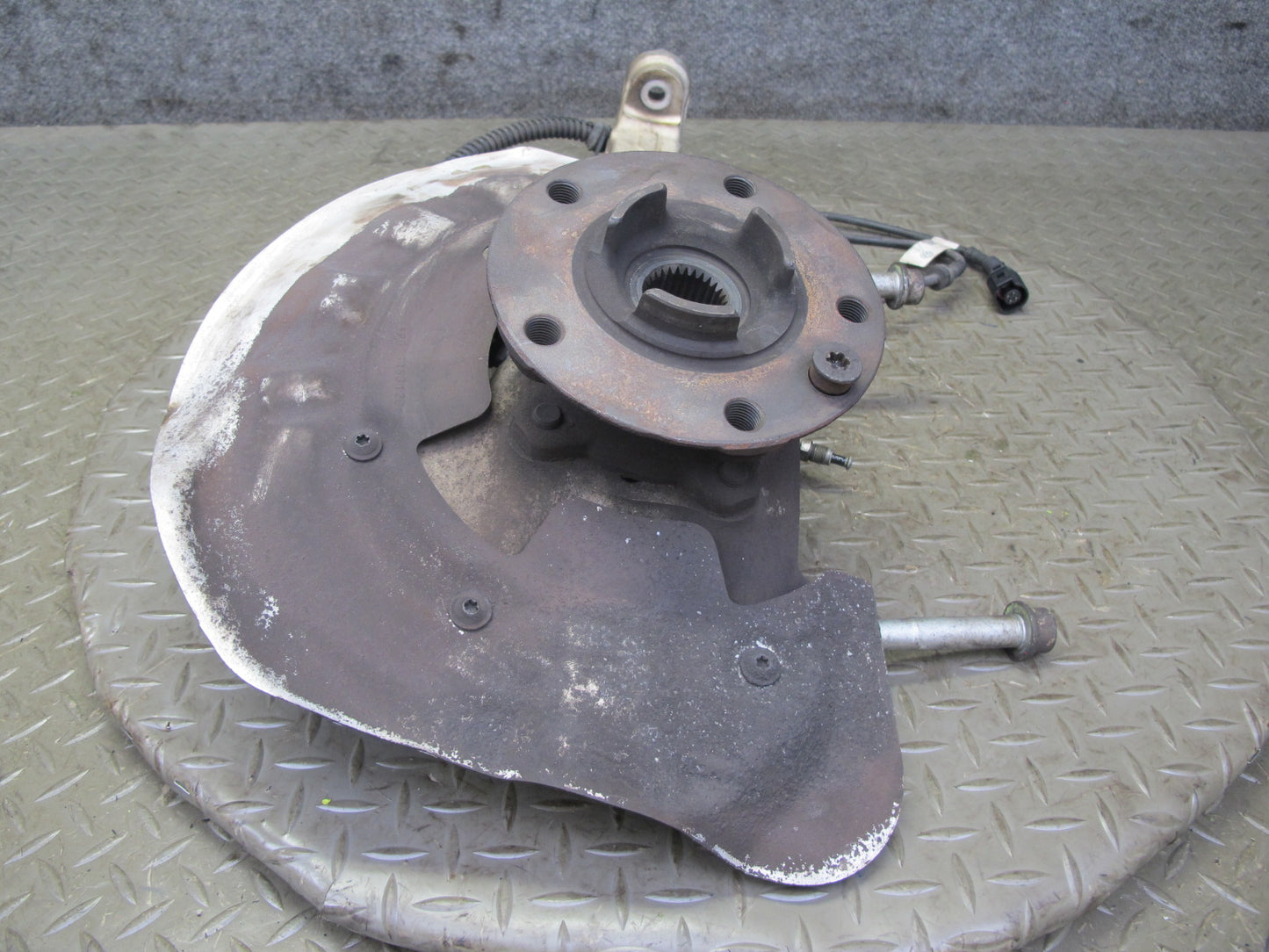 2011-2018 Porsche Cayenne 958 AWD Front Right Spindle Knuckle Wheel Hub Bearing