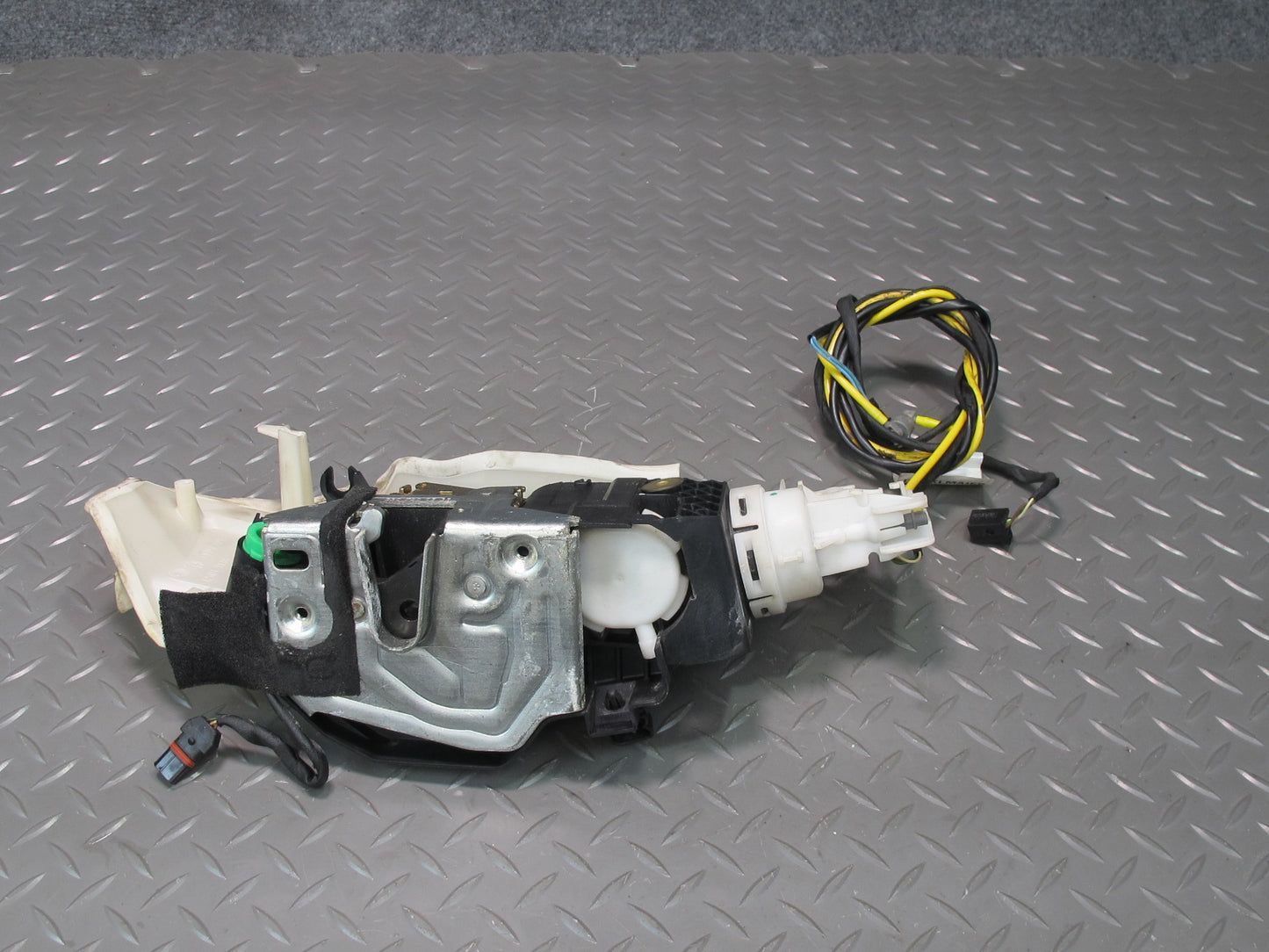 03-12 Mercedes R230 Sl-class Left Door Lock Latch Actuator OEM