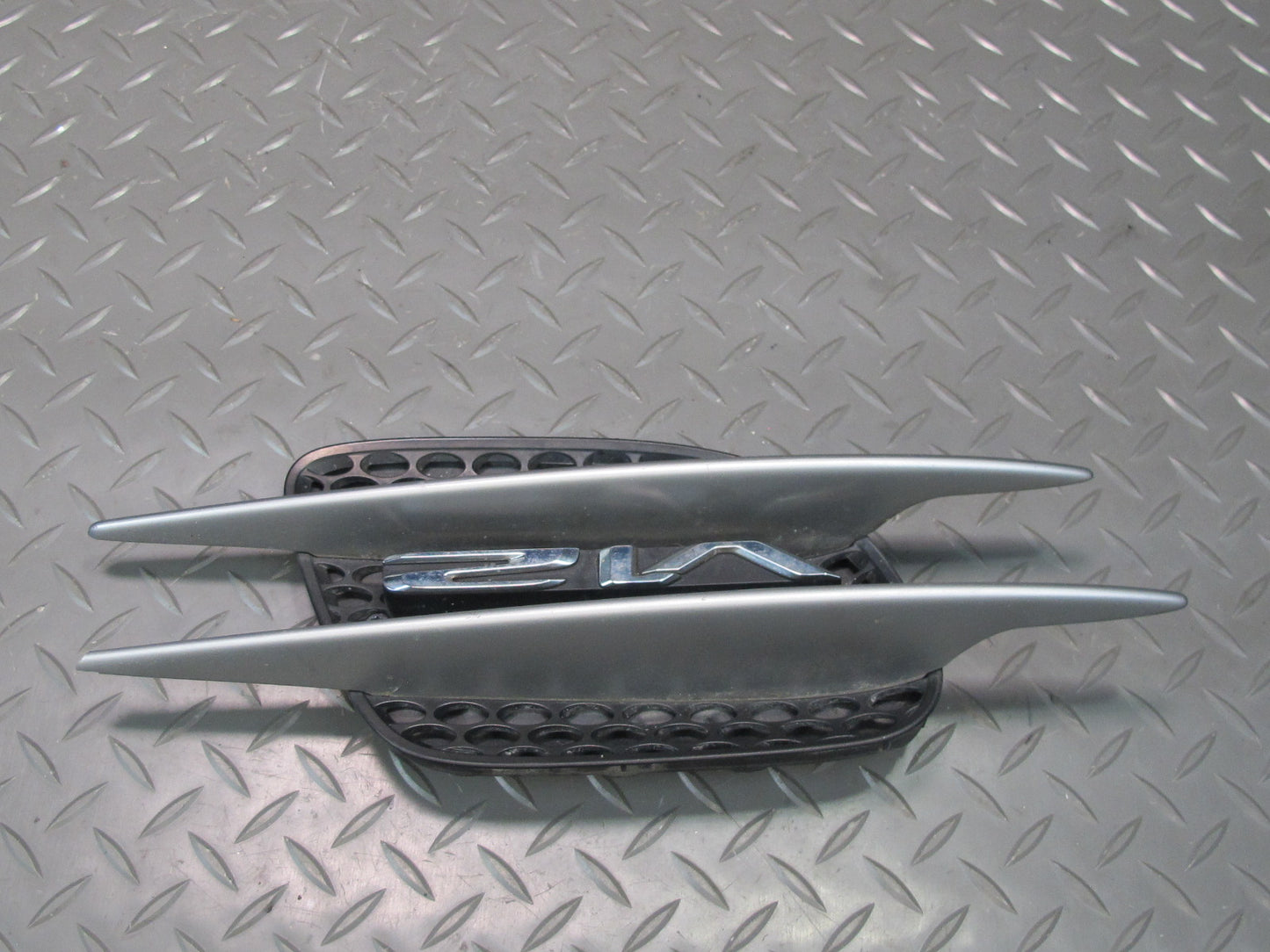 03-08 Mercedes R230 SL600 V12 Set of 2 Front Fender Grille Vent Trim Molding OEM