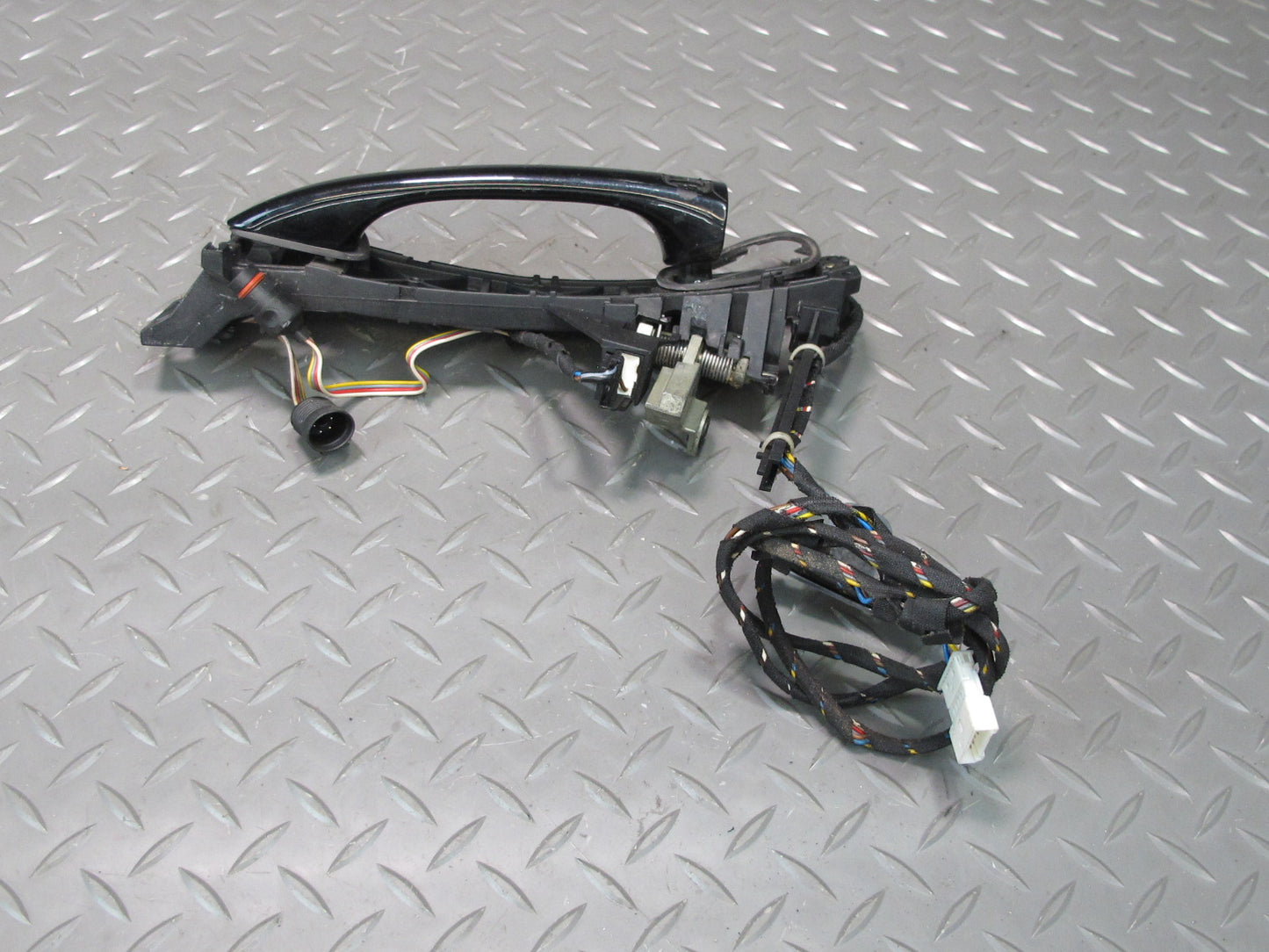 03-06 Mercedes R230 Sl-class Left Door Exterior Handle w Keyless Entry OEM