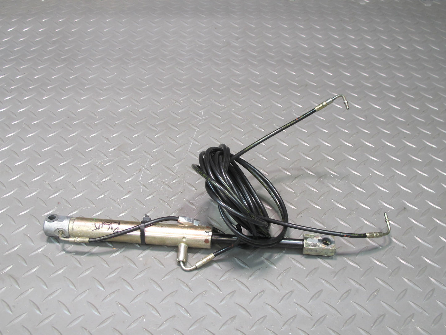 03-12 Mercedes R230 Sl-class Convertible Right TOP Roof Hydraulic Cylinder OEM