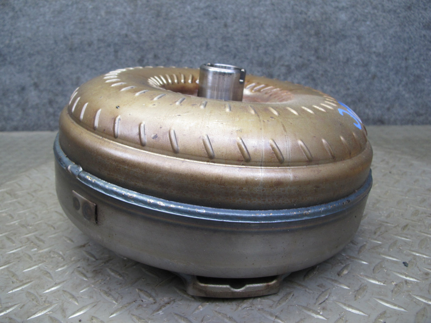 2011-2014 Porsche Cayenne 958 4.8L A/T Transmission Torque Converter 0C8323571E