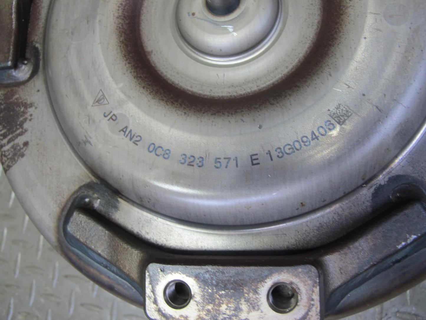 2011-2014 Porsche Cayenne 958 4.8L A/T Transmission Torque Converter 0C8323571E