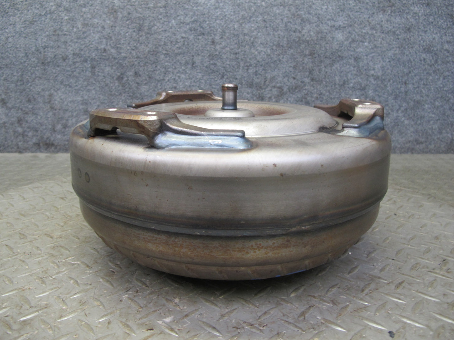 2011-2014 Porsche Cayenne 958 4.8L A/T Transmission Torque Converter 0C8323571E