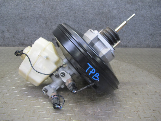 01-06 BMW E46 330ci Brake Master Cylinder Booster Fluid Reservoir OEM