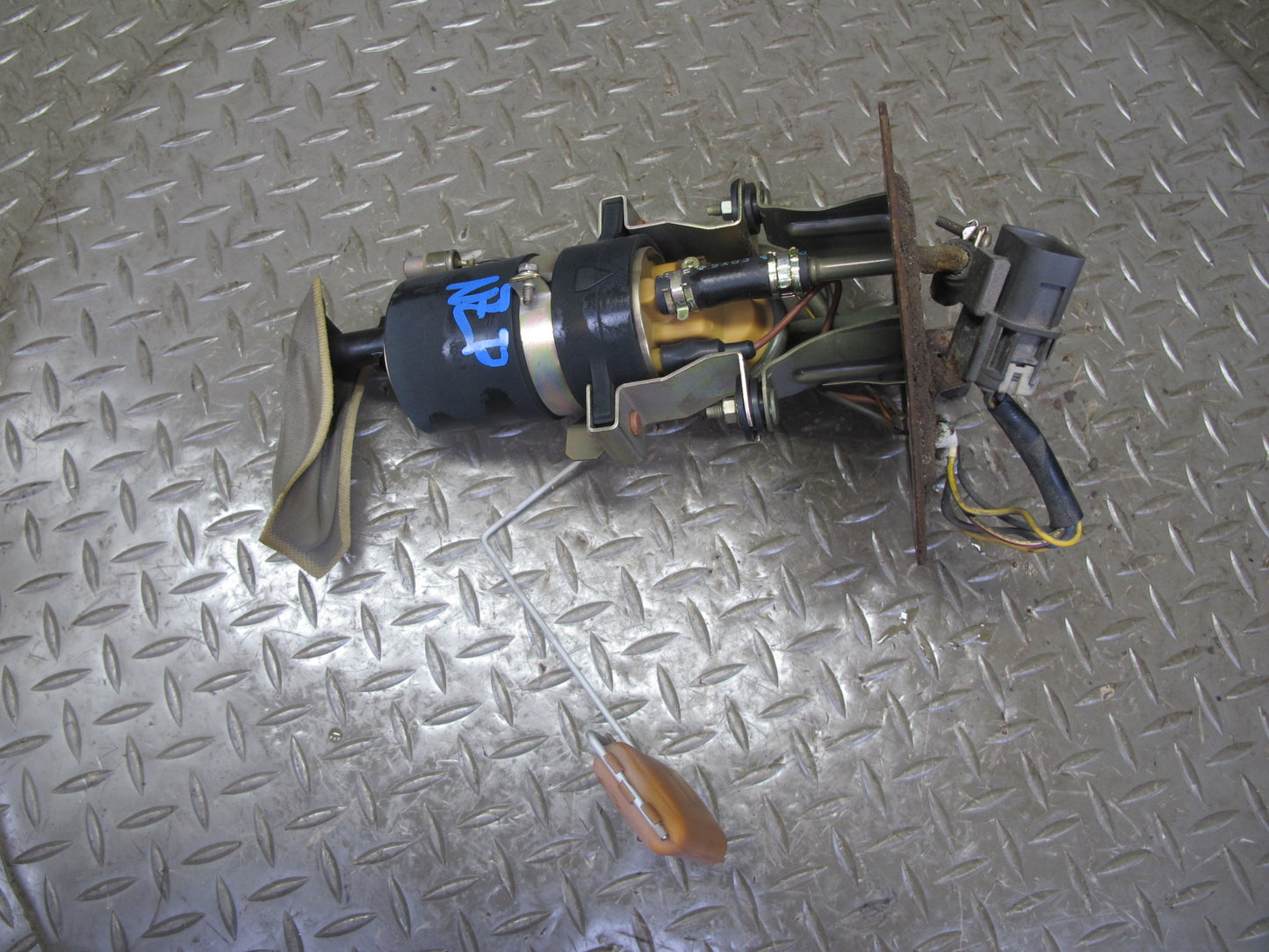 90-96 Nissan Z32 300ZX 2+2 NON Turbo Fuel Pump Sending Unit Assembly OEM