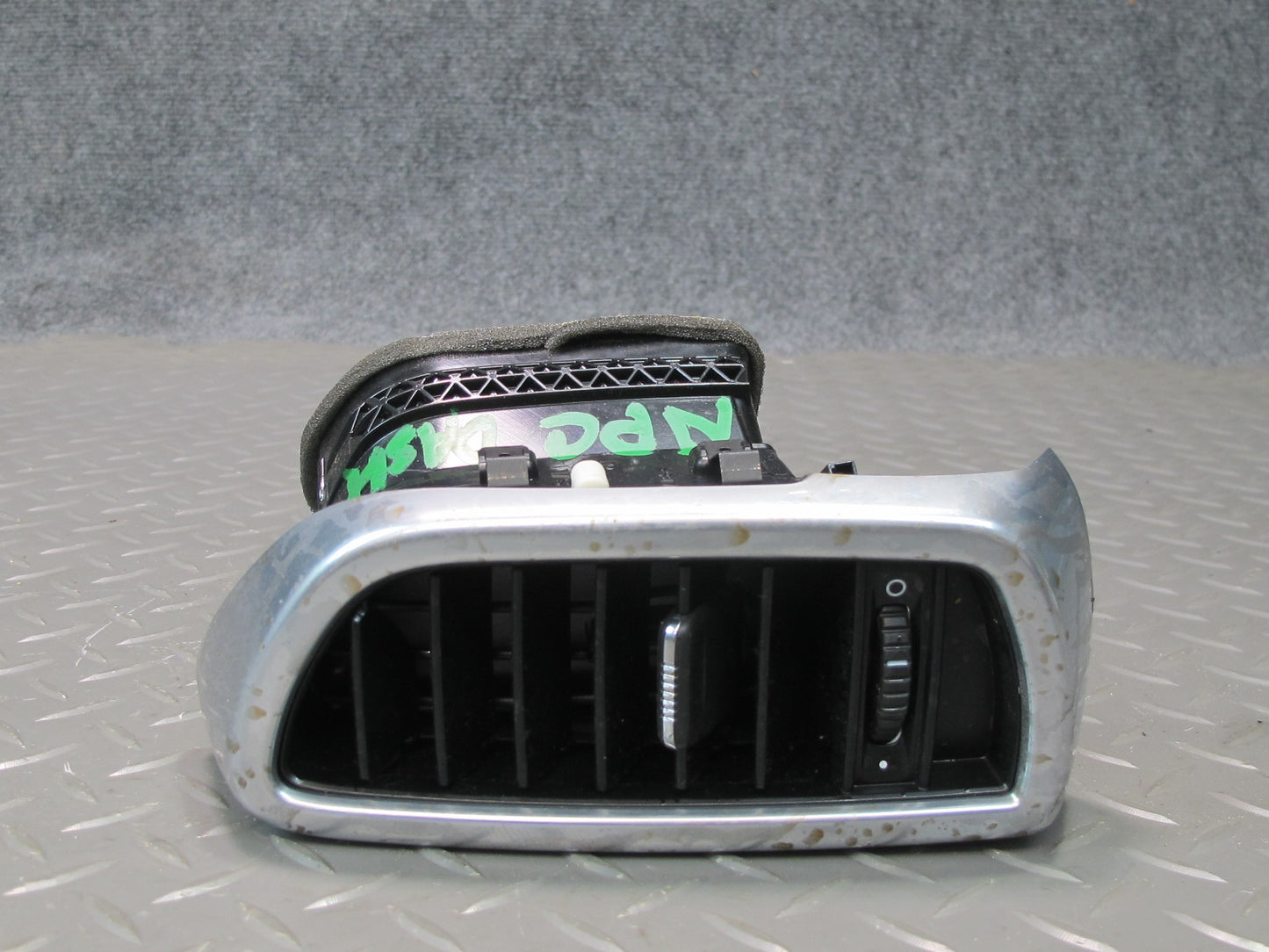 2011-2018 Porsche Cayenne 958 Front Left Side Dash A/C Heater Air Vent Grille